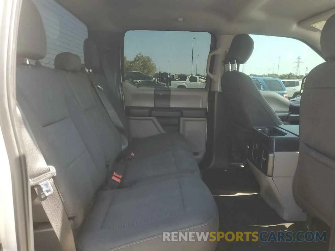 10 fotografías del automóvil dañado 1FTEW1E5XKKC11020 FORD F-150 2019