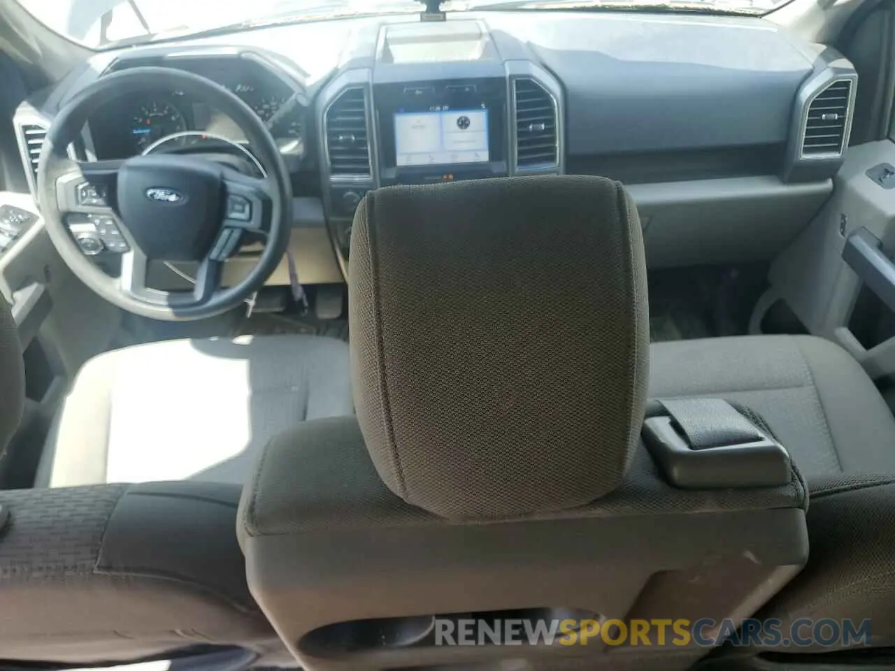 8 fotografías del automóvil dañado 1FTEW1EB4KKD01821 FORD F-150 2019