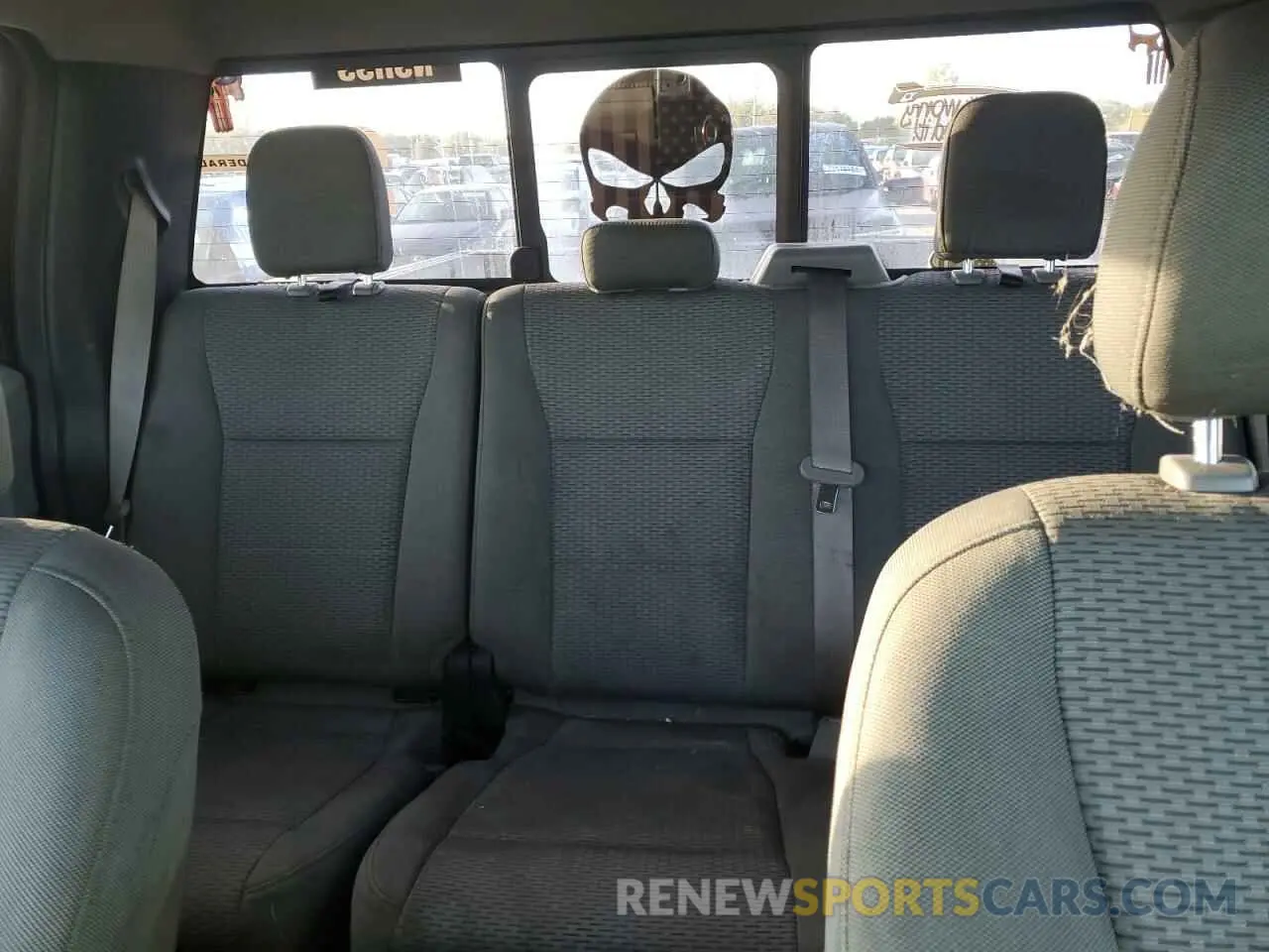 10 fotografías del automóvil dañado 1FTEW1EP0KFB26634 FORD F-150 2019