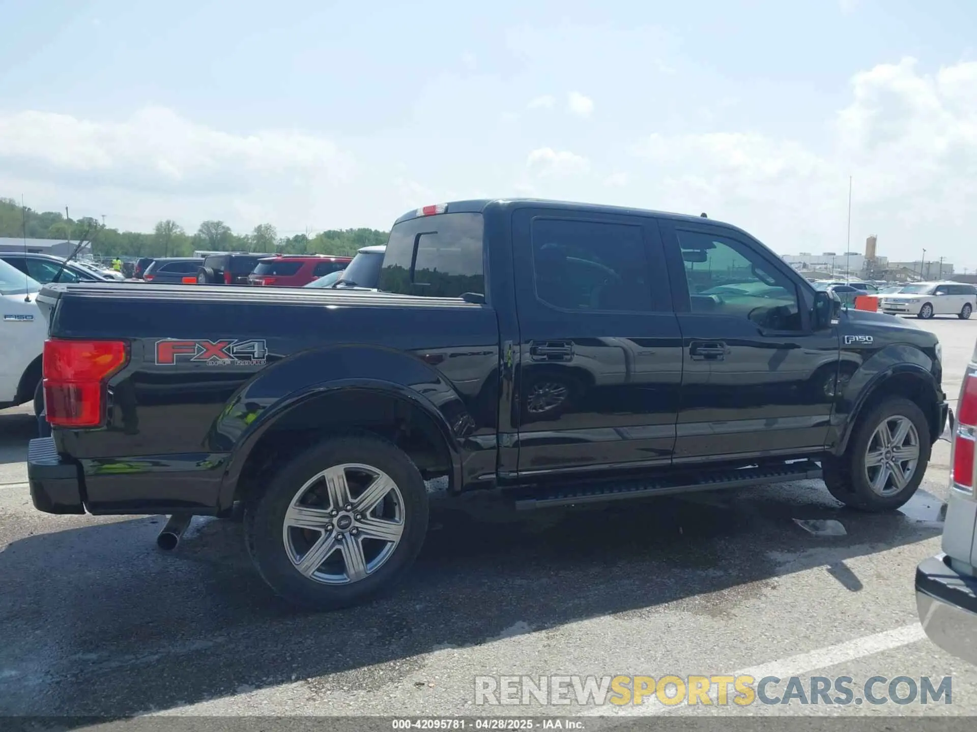 13 fotografías del automóvil dañado 1FTEW1EP0KFB40713 FORD F-150 2019