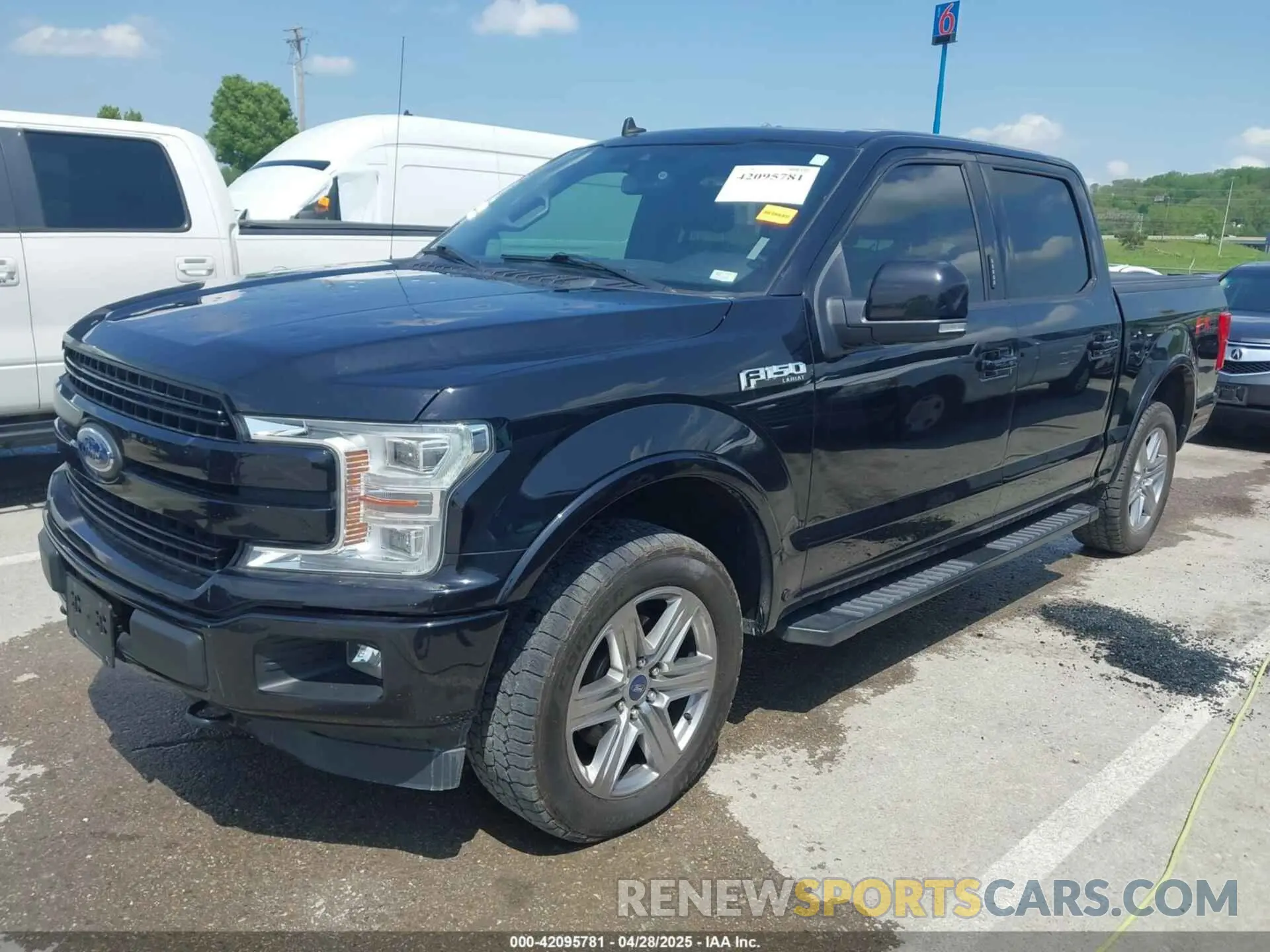 2 fotografías del automóvil dañado 1FTEW1EP0KFB40713 FORD F-150 2019
