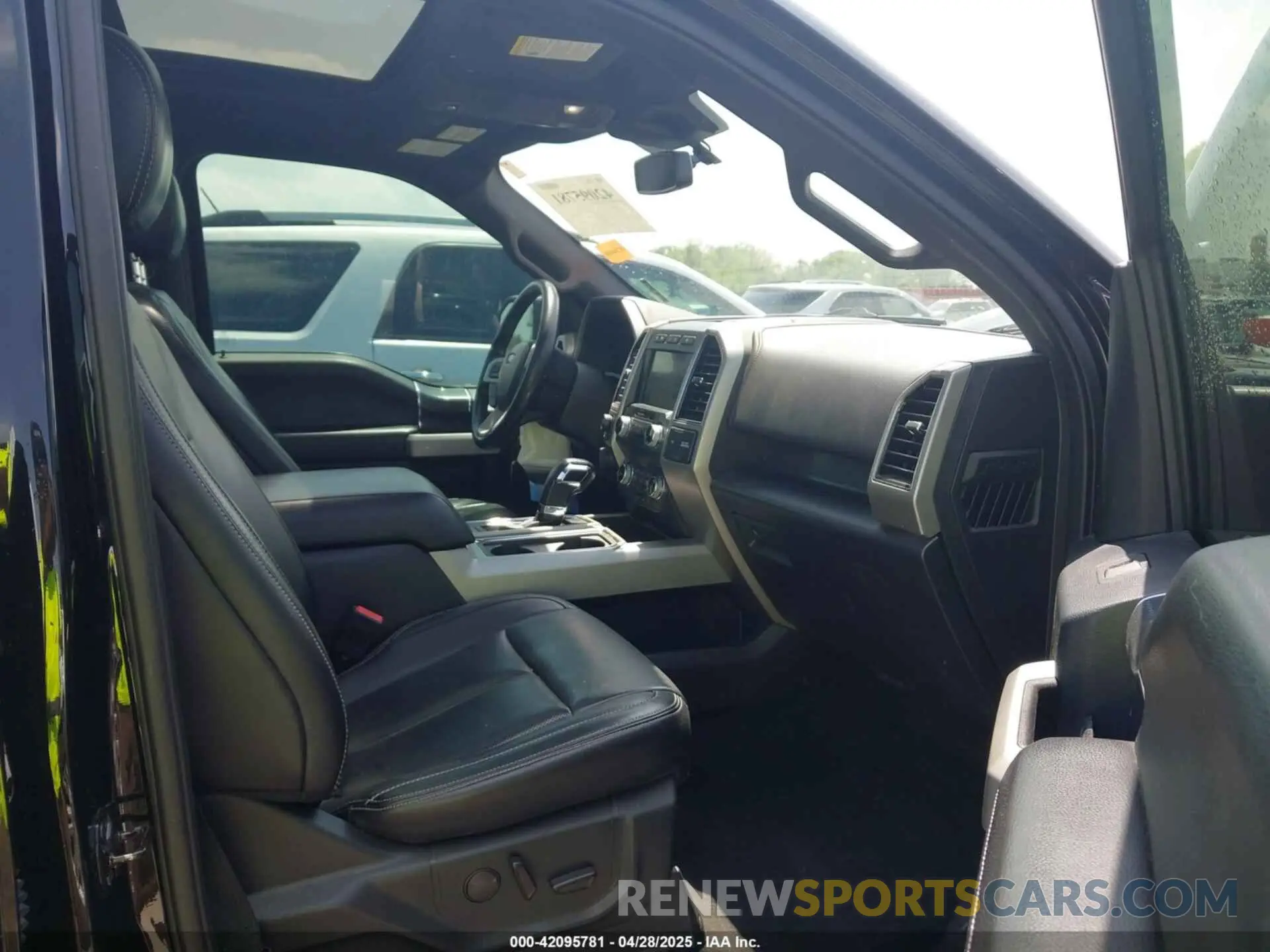 5 fotografías del automóvil dañado 1FTEW1EP0KFB40713 FORD F-150 2019