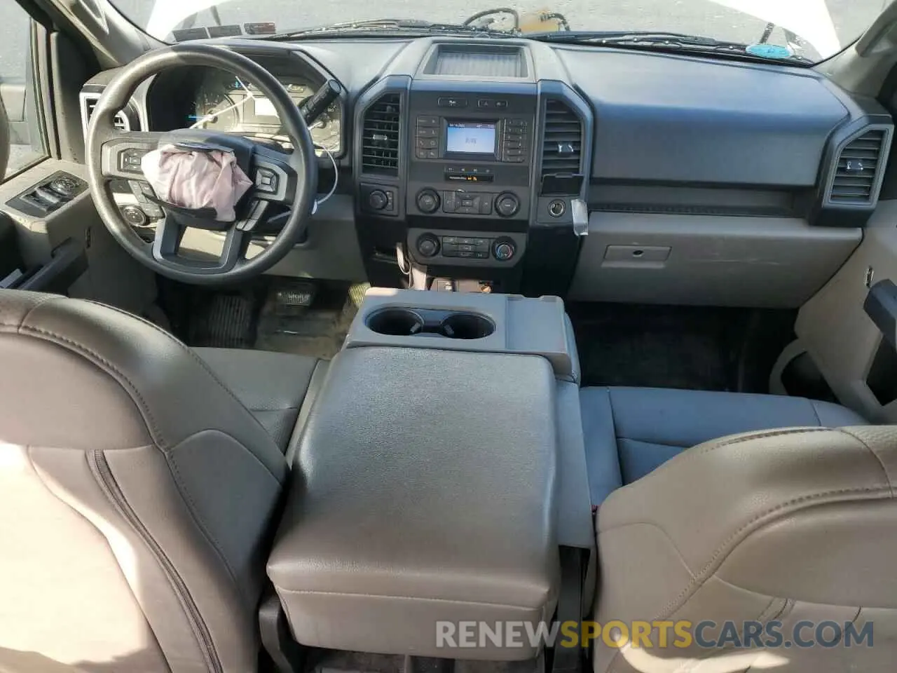 8 fotografías del automóvil dañado 1FTEW1EP1KFA67786 FORD F-150 2019