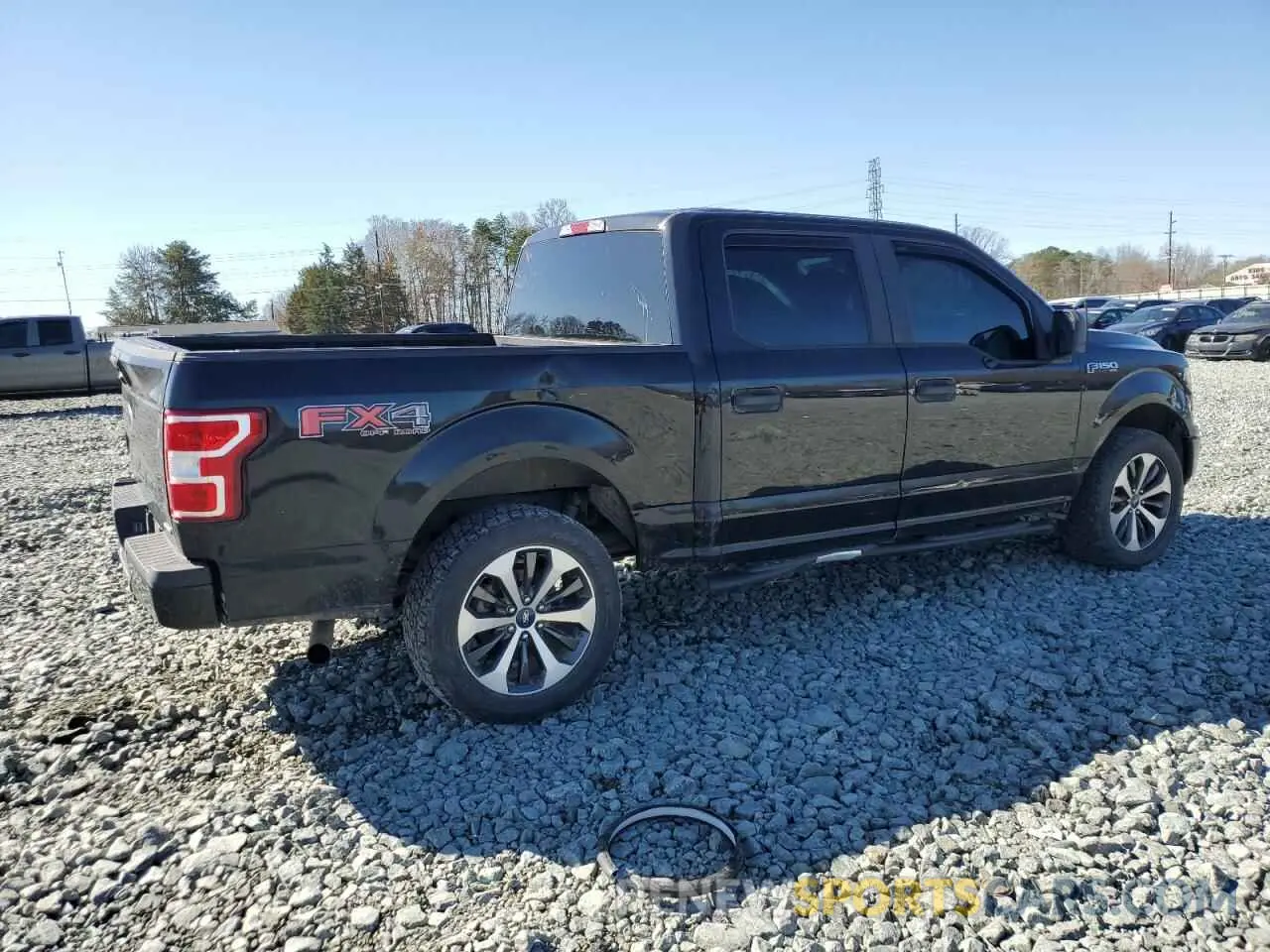3 fotografías del automóvil dañado 1FTEW1EP1KFB59853 FORD F-150 2019