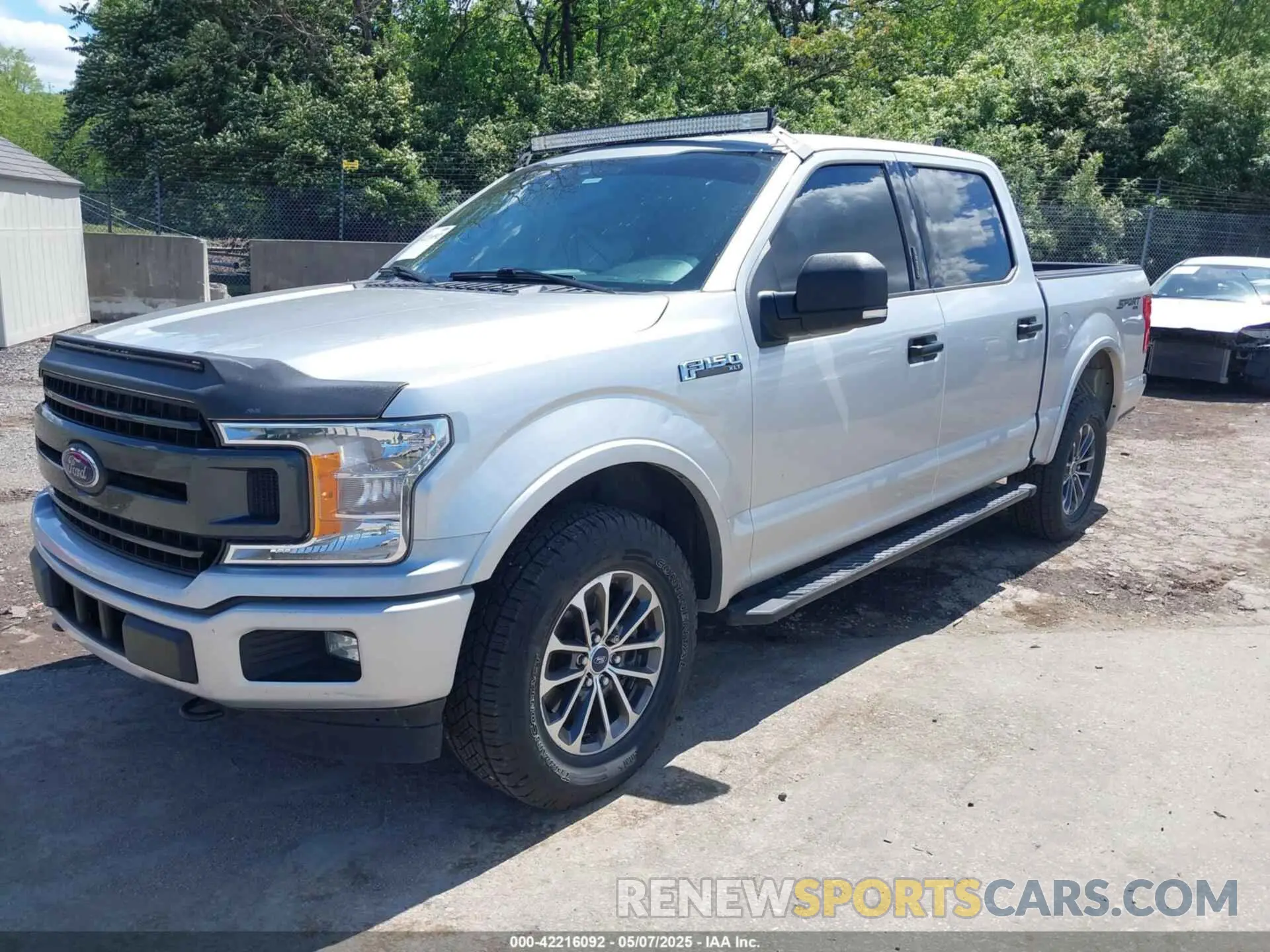 2 fotografías del automóvil dañado 1FTEW1EP1KFD51936 FORD F-150 2019