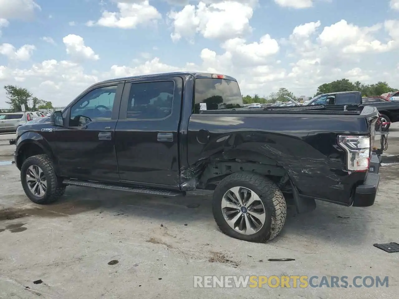 2 fotografías del automóvil dañado 1FTEW1EP2KFC68628 FORD F-150 2019