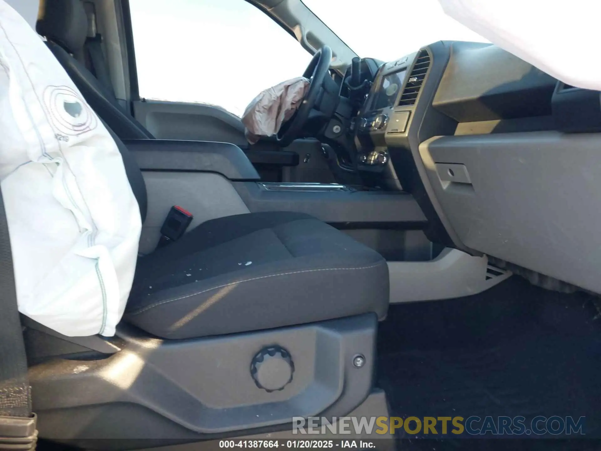 5 fotografías del automóvil dañado 1FTEW1EP2KFD07475 FORD F-150 2019