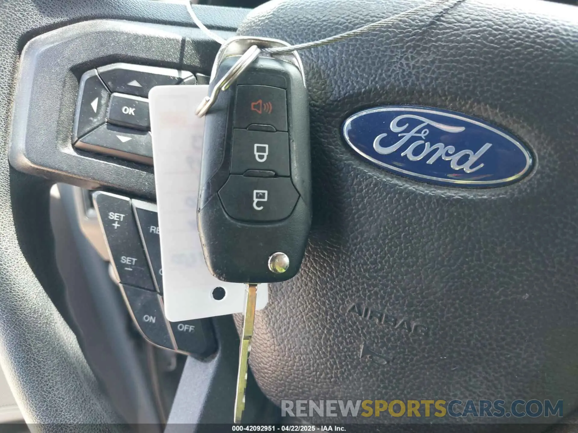 11 fotografías del automóvil dañado 1FTEW1EP2KKE63250 FORD F-150 2019