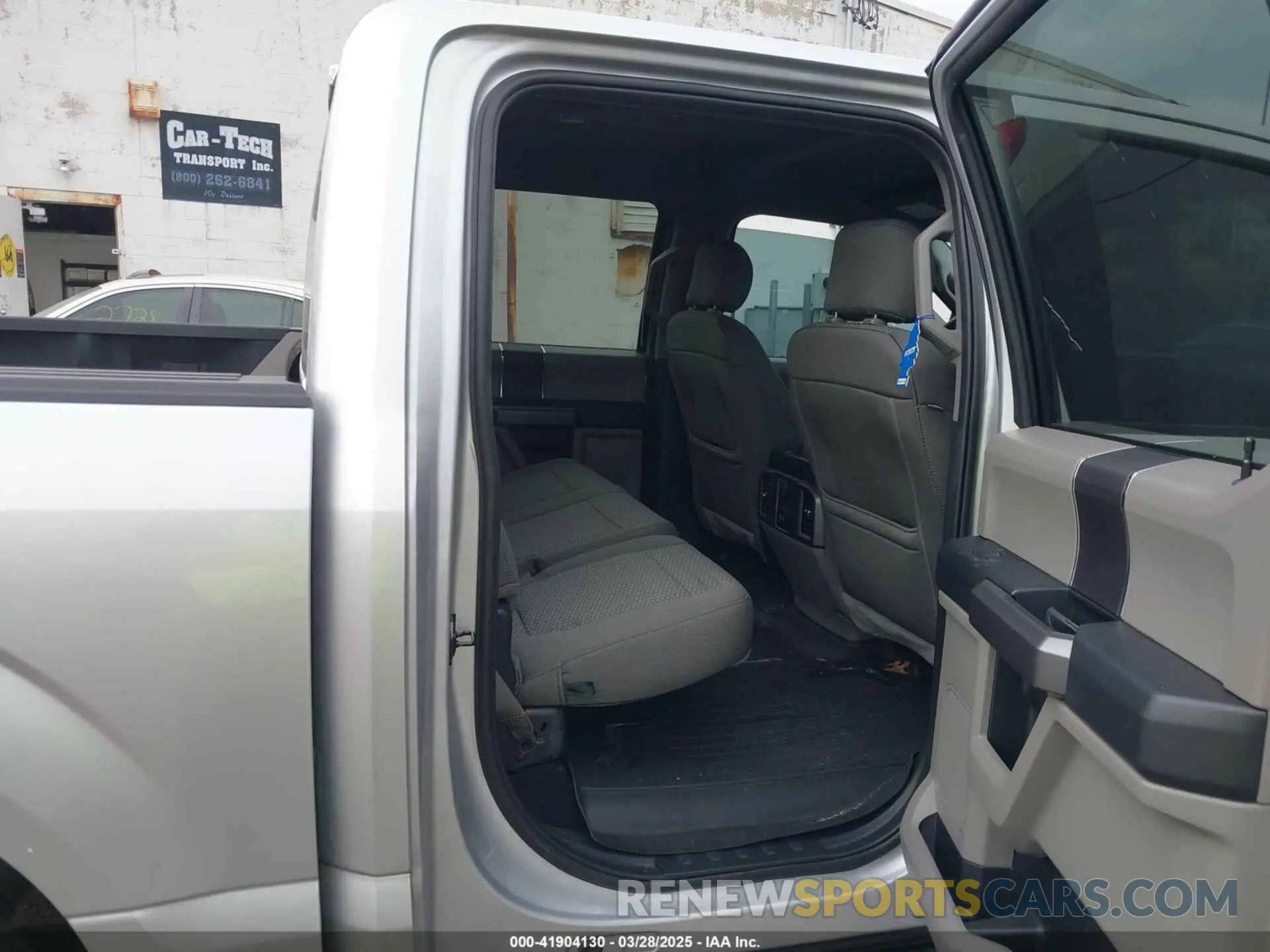 8 fotografías del automóvil dañado 1FTEW1EP3KFC59758 FORD F-150 2019