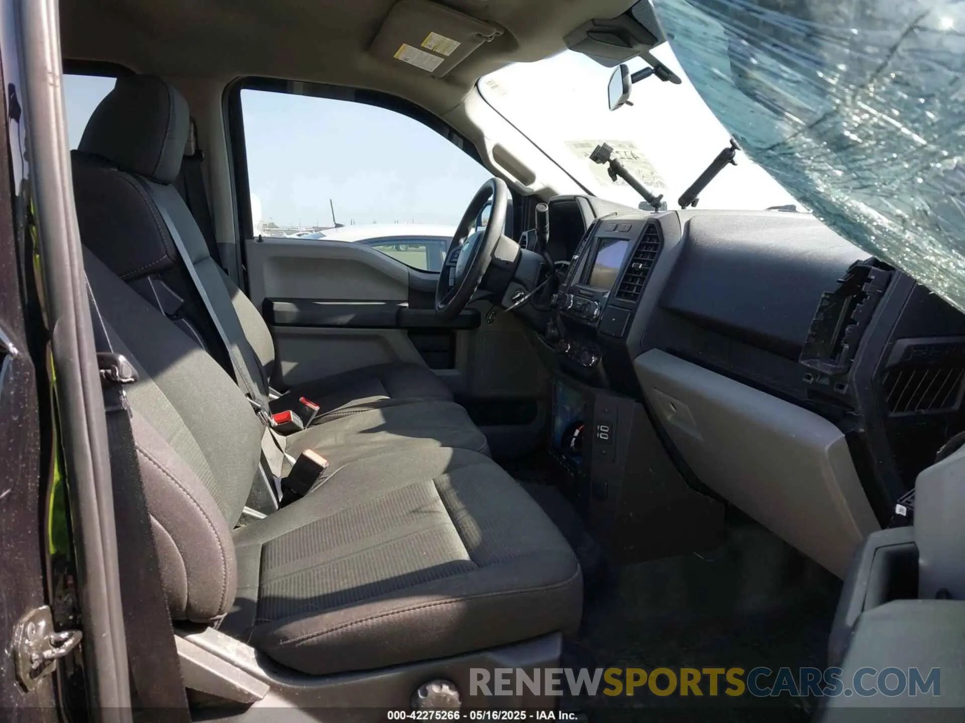 5 fotografías del automóvil dañado 1FTEW1EP3KFC71554 FORD F-150 2019