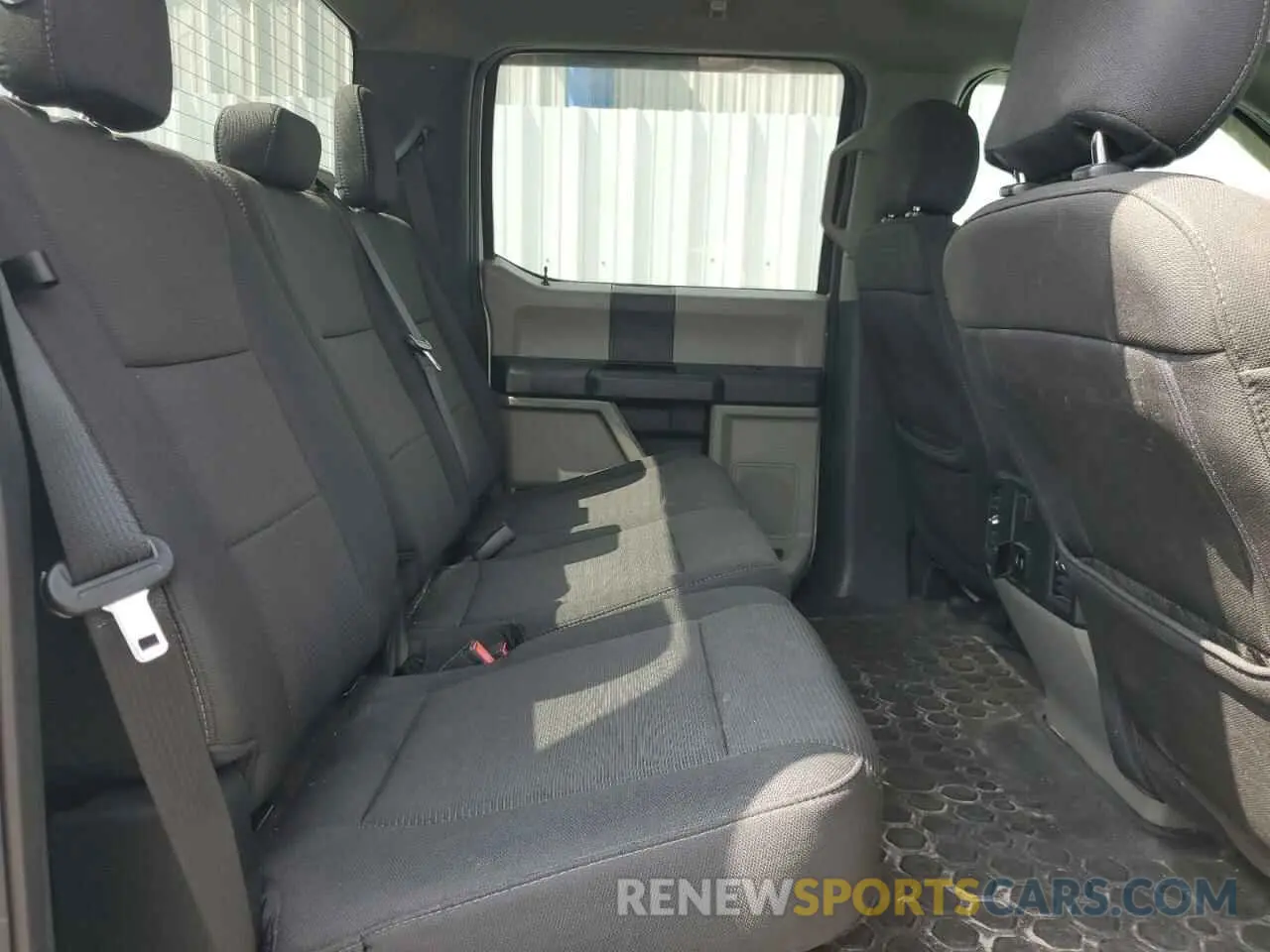 10 fotografías del automóvil dañado 1FTEW1EP3KFC78701 FORD F-150 2019