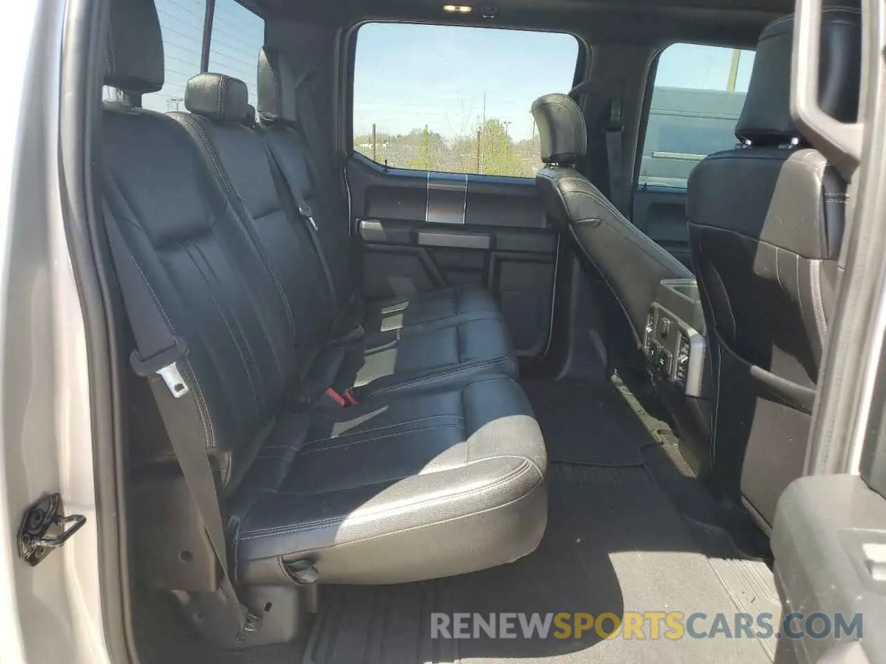 11 fotografías del automóvil dañado 1FTEW1EP4KFB14681 FORD F-150 2019