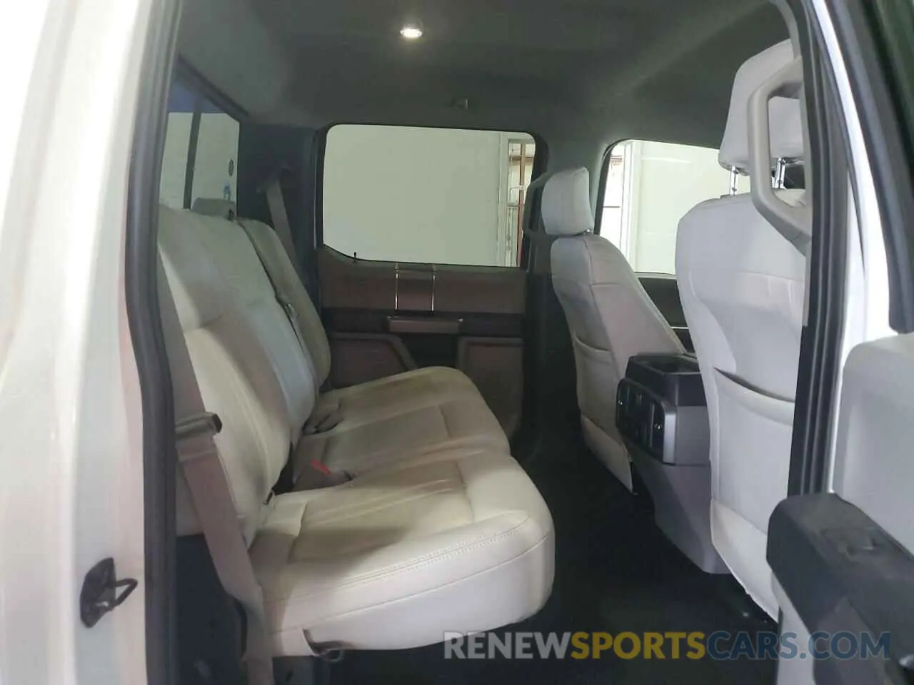 10 fotografías del automóvil dañado 1FTEW1EP4KFD28716 FORD F-150 2019