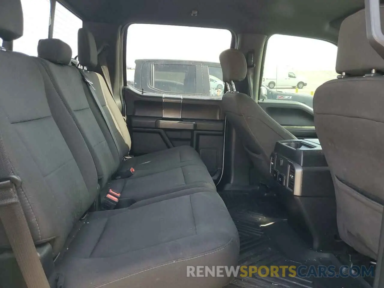 10 fotografías del automóvil dañado 1FTEW1EP5KFA94506 FORD F-150 2019