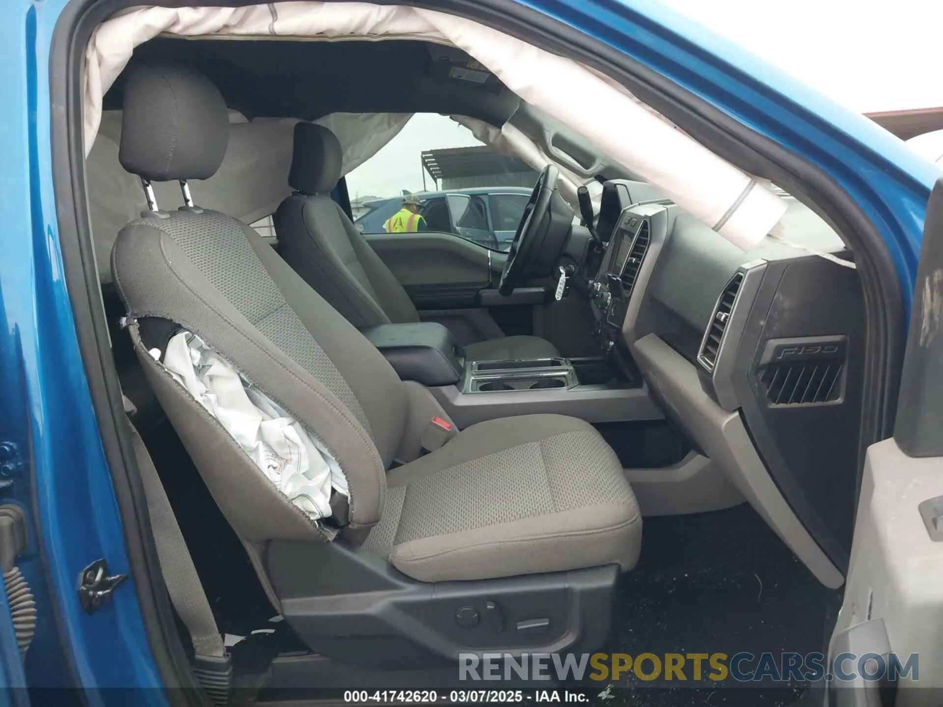 5 fotografías del automóvil dañado 1FTEW1EP6KFB79824 FORD F-150 2019