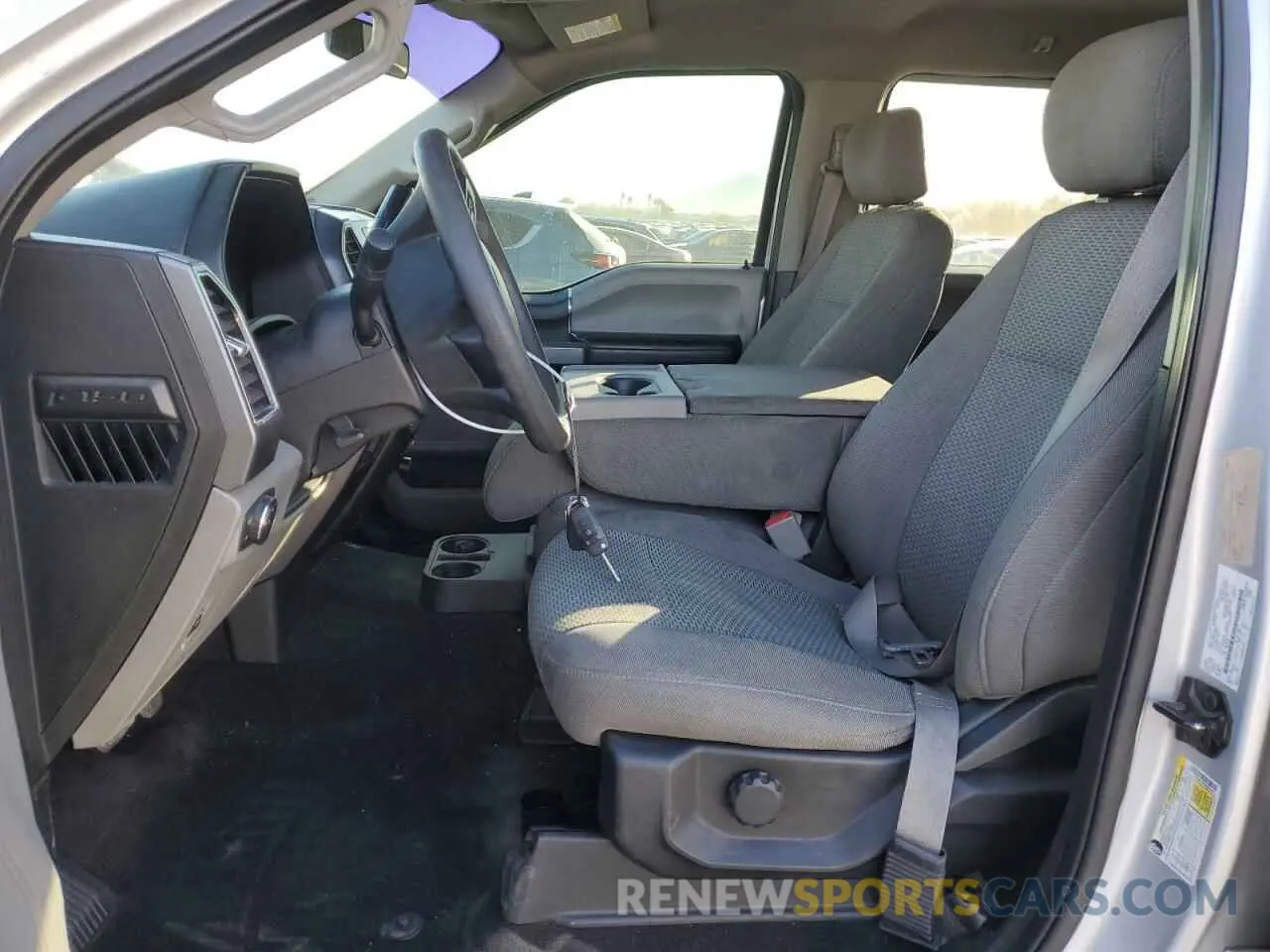 7 fotografías del automóvil dañado 1FTEW1EP6KKD01671 FORD F-150 2019
