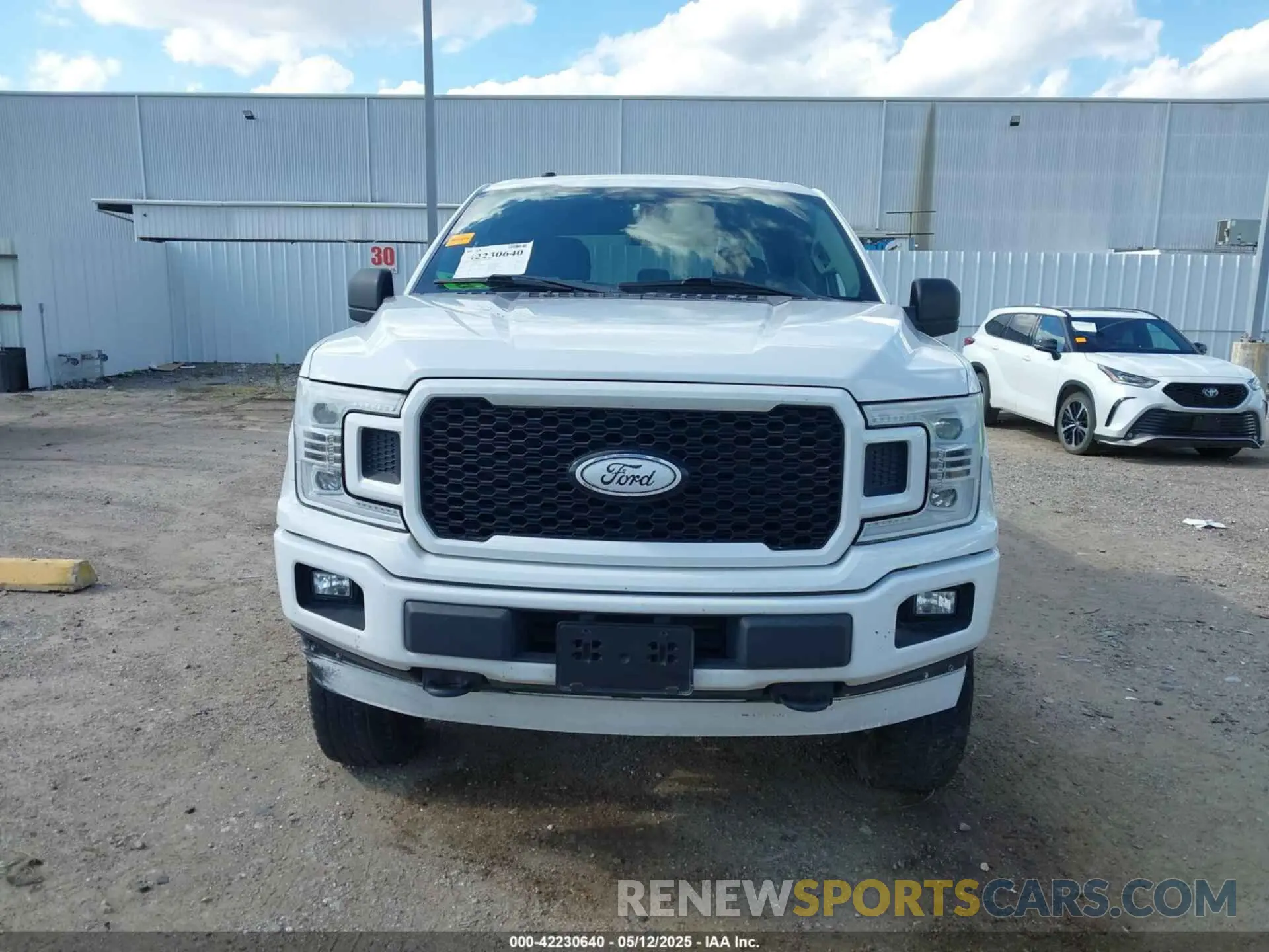 12 fotografías del automóvil dañado 1FTEW1EP7KFB10186 FORD F-150 2019