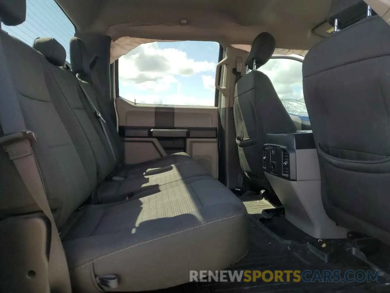 10 fotografías del automóvil dañado 1FTEW1EP7KKE96101 FORD F-150 2019