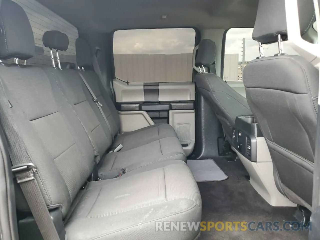 10 fotografías del automóvil dañado 1FTEW1EP8KKD04376 FORD F-150 2019