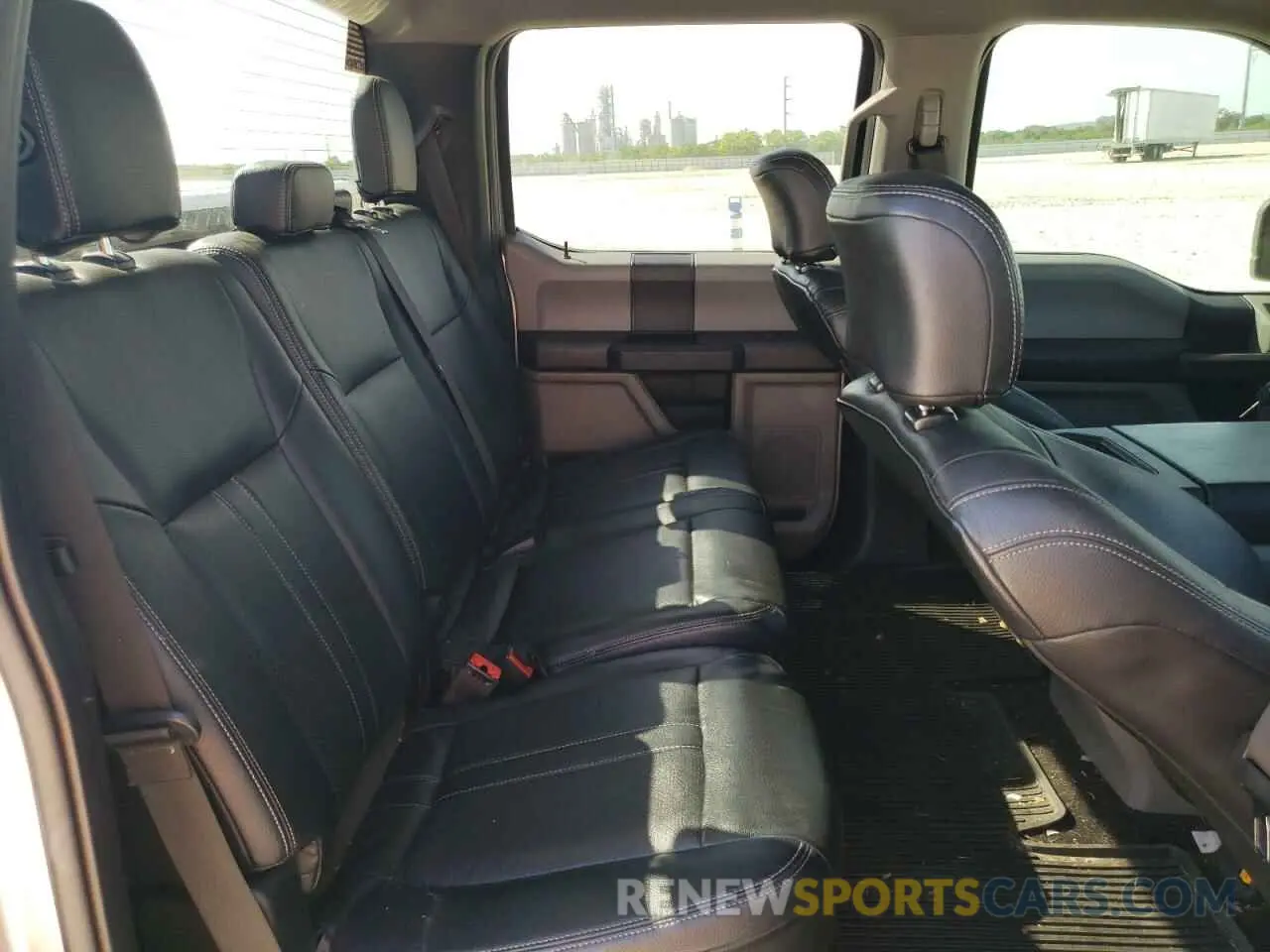 10 fotografías del automóvil dañado 1FTEW1EPXKFA14813 FORD F-150 2019
