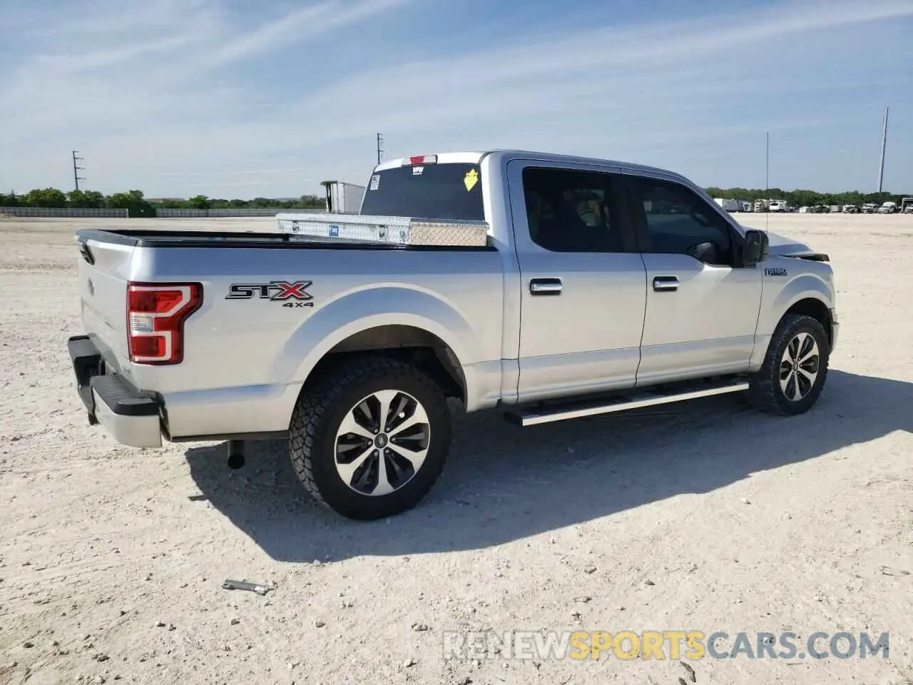 3 fotografías del automóvil dañado 1FTEW1EPXKFA14813 FORD F-150 2019