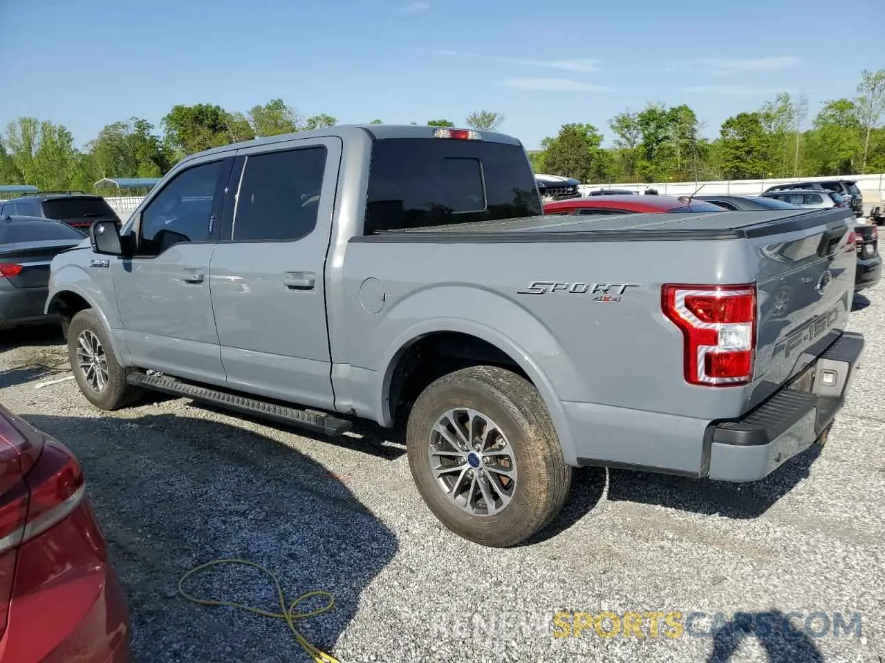 2 fotografías del automóvil dañado 1FTEW1EPXKFB01787 FORD F-150 2019