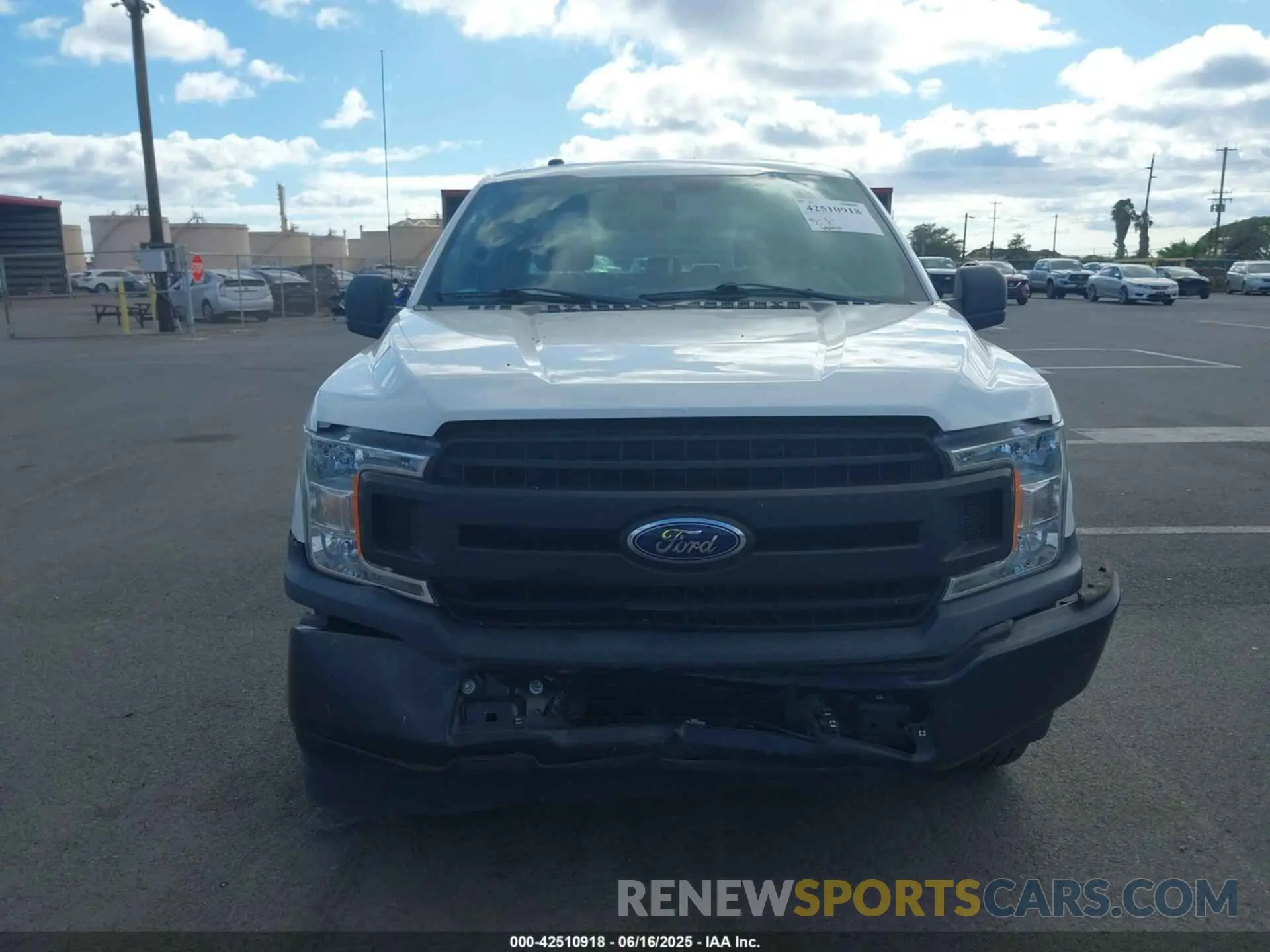 12 fotografías del automóvil dañado 1FTEX1C48KKD51946 FORD F-150 2019