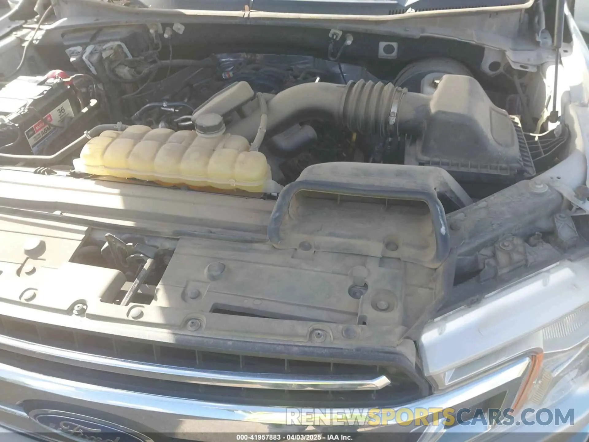 10 fotografías del automóvil dañado 1FTEX1C52KKD85213 FORD F-150 2019