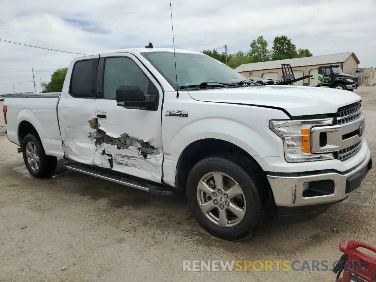 4 fotografías del automóvil dañado 1FTEX1C52KKF33456 FORD F-150 2019