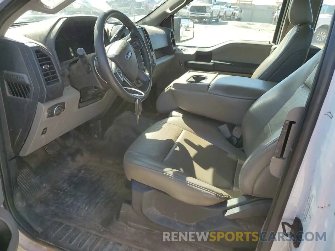 7 fotografías del automóvil dañado 1FTEX1C54KKD70180 FORD F-150 2019