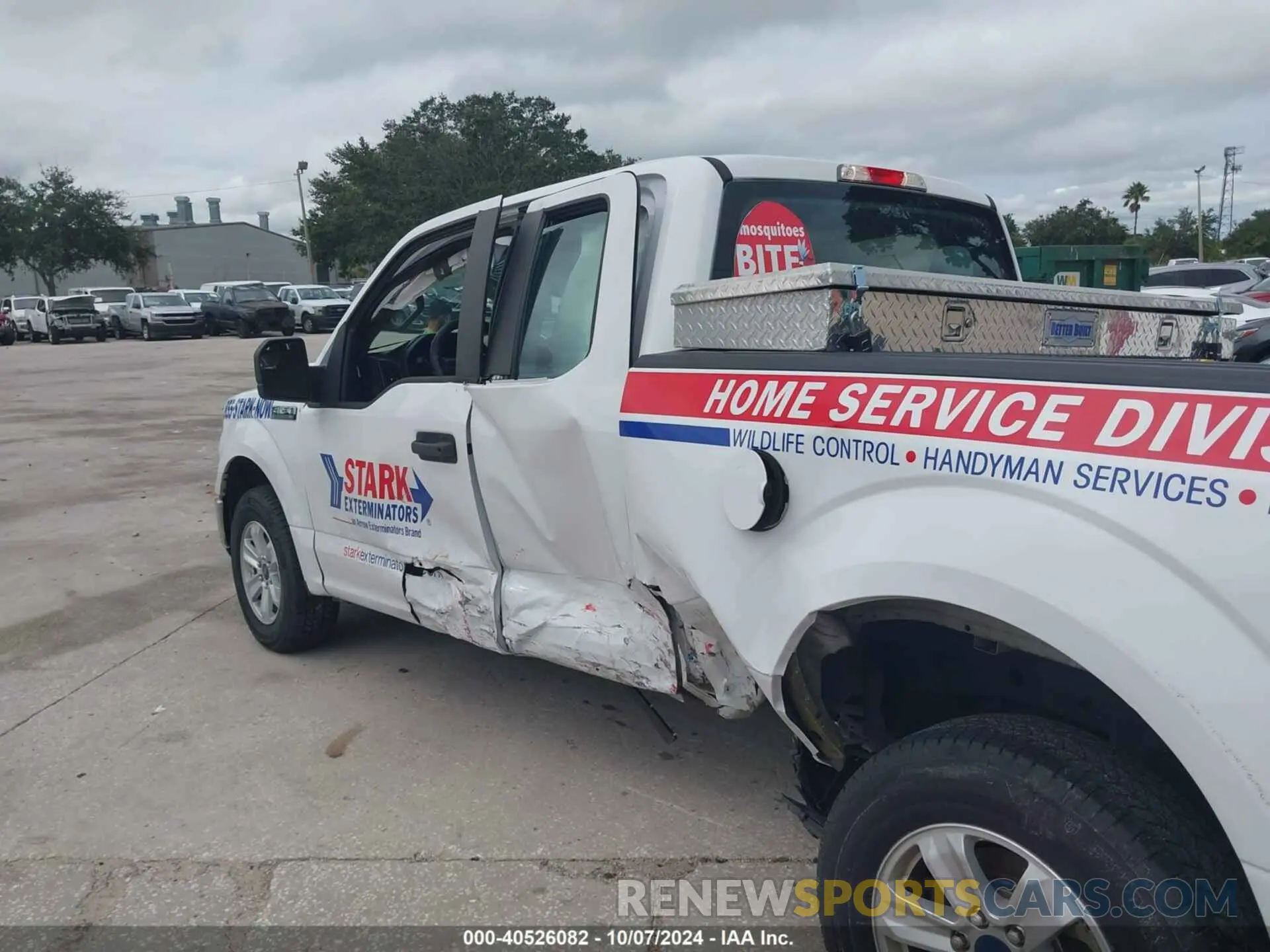 17 fotografías del automóvil dañado 1FTEX1CB0KKE51747 FORD F-150 2019