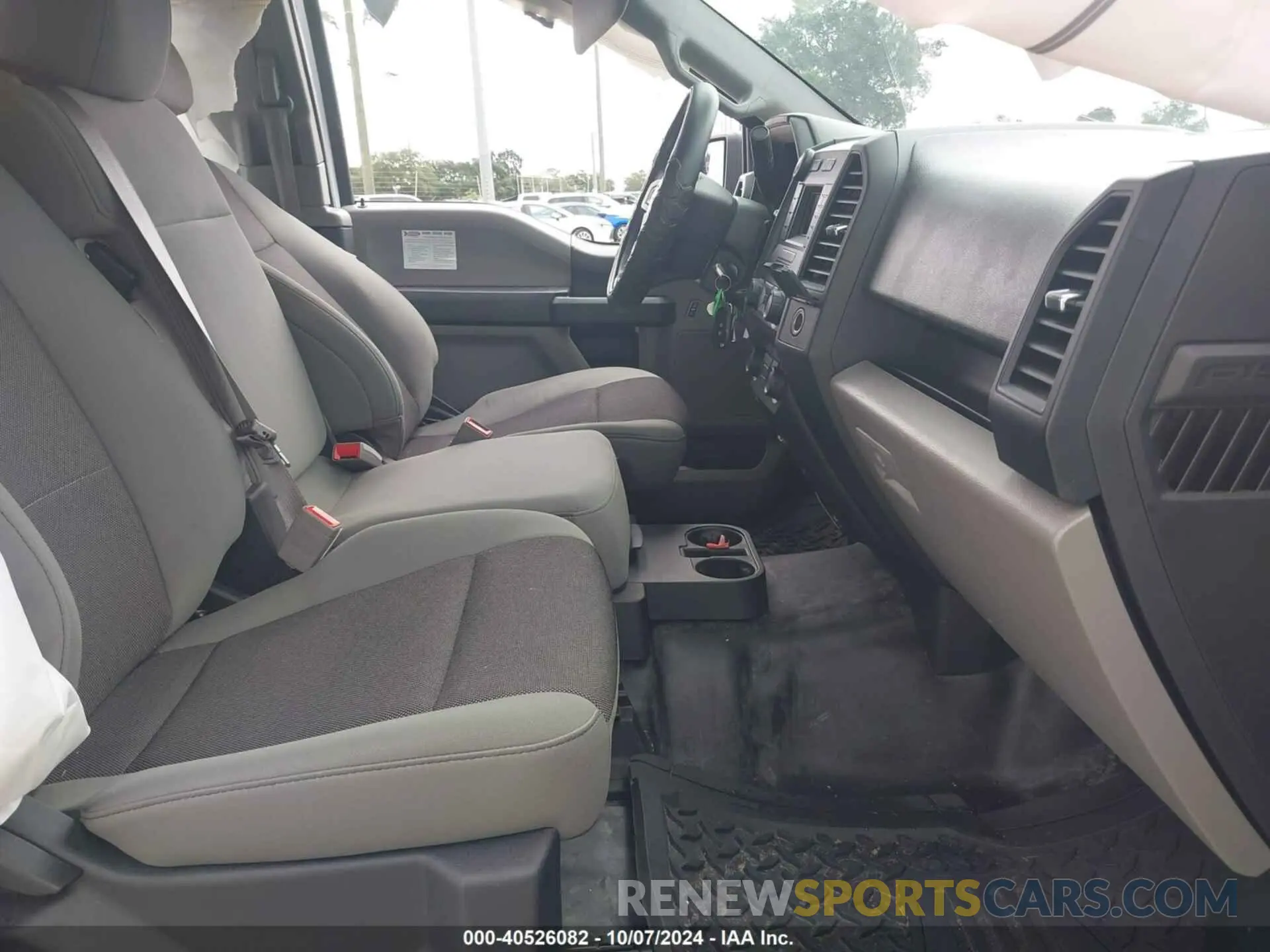 5 fotografías del automóvil dañado 1FTEX1CB0KKE51747 FORD F-150 2019