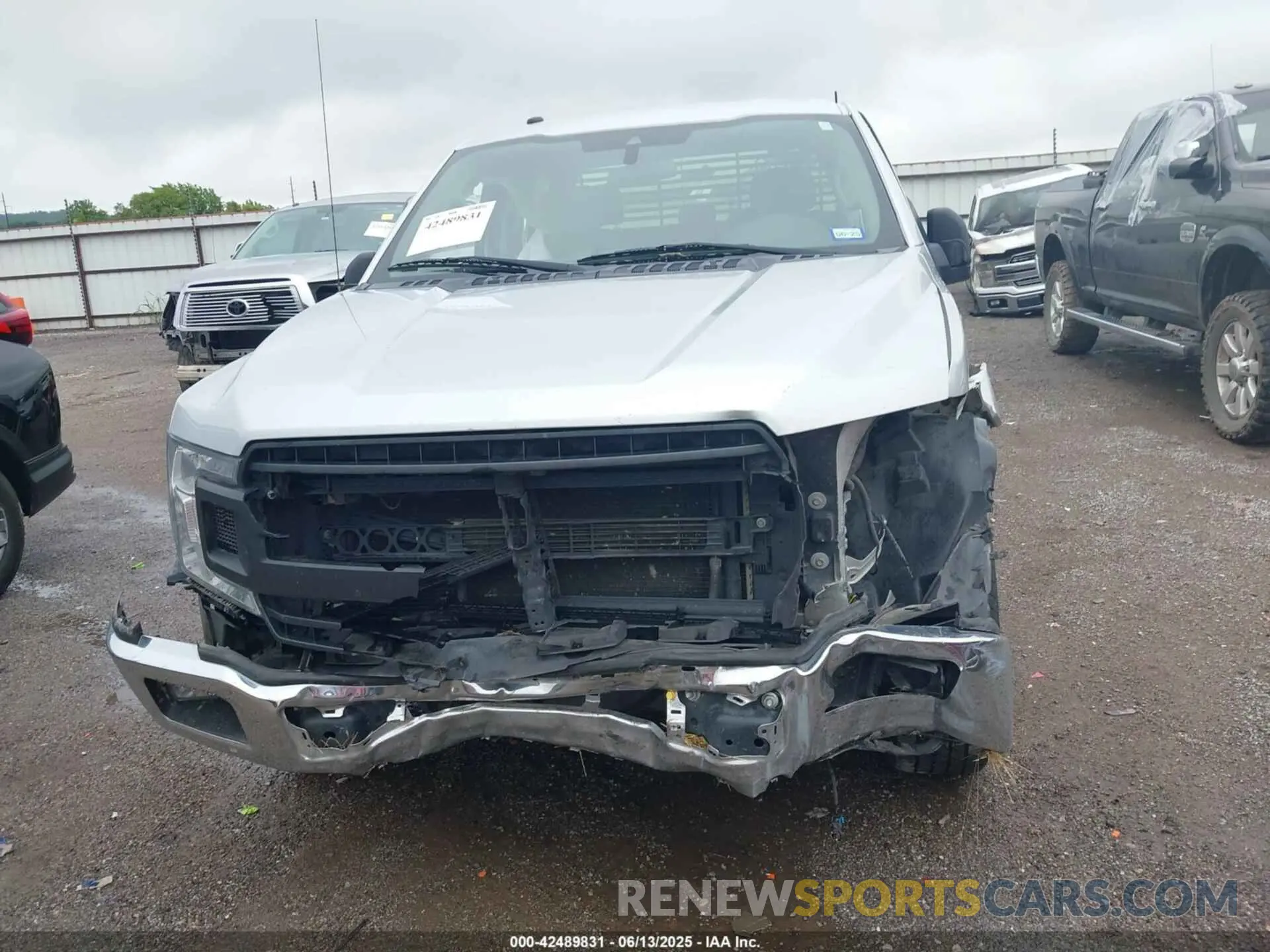 12 fotografías del automóvil dañado 1FTEX1CB9KKD25645 FORD F-150 2019