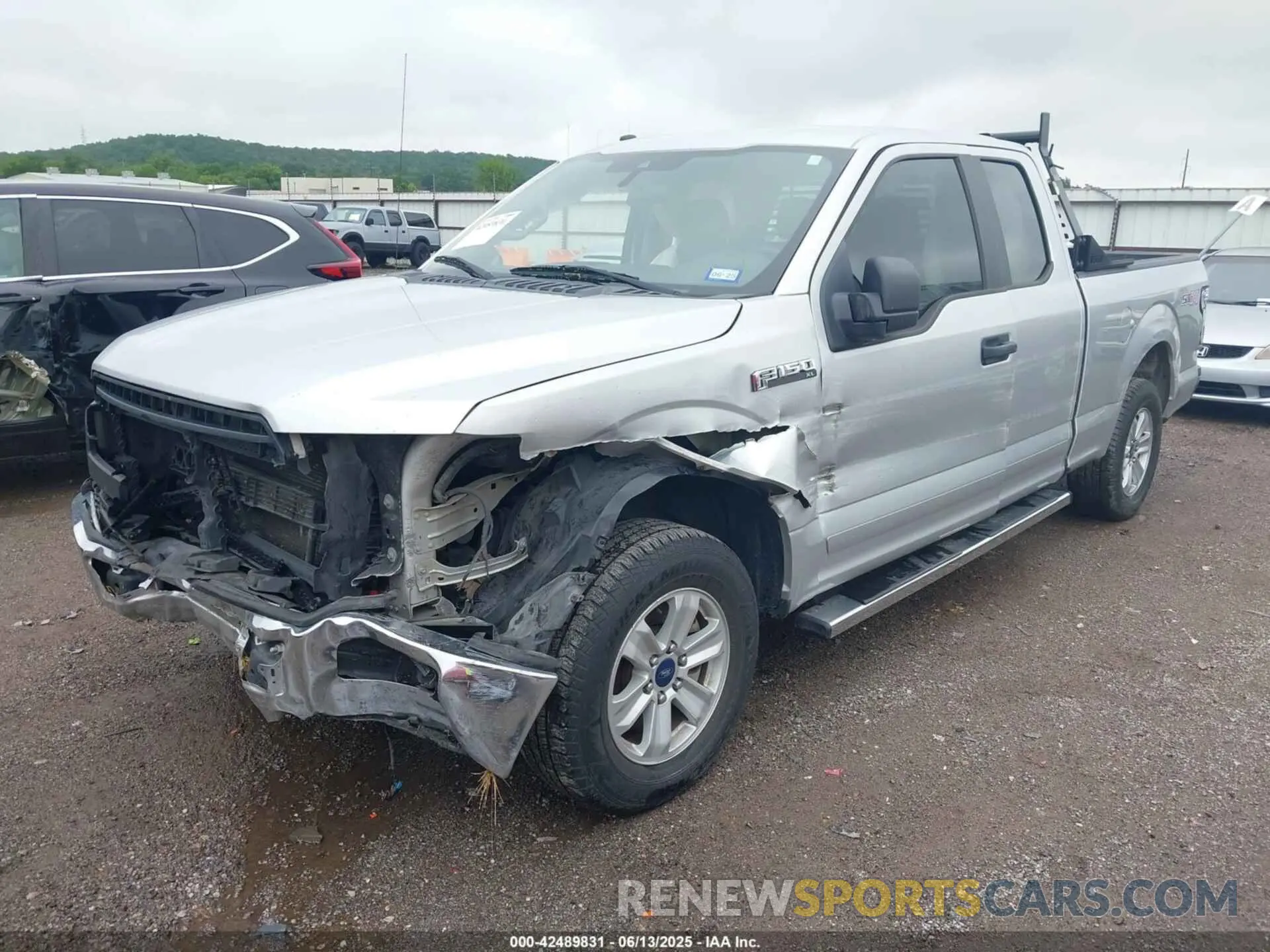 2 fotografías del automóvil dañado 1FTEX1CB9KKD25645 FORD F-150 2019