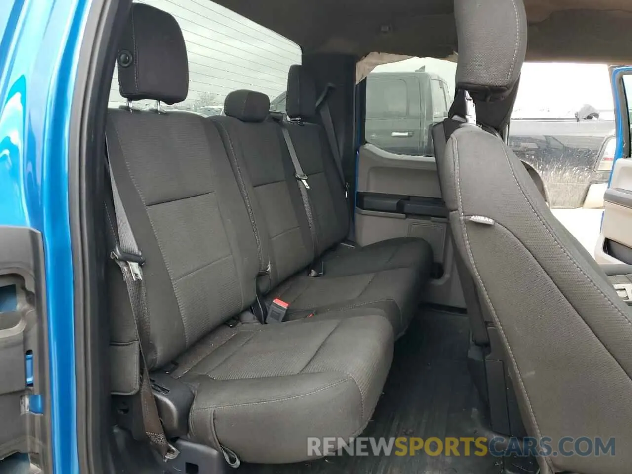 10 fotografías del automóvil dañado 1FTEX1CP0KKC30239 FORD F-150 2019