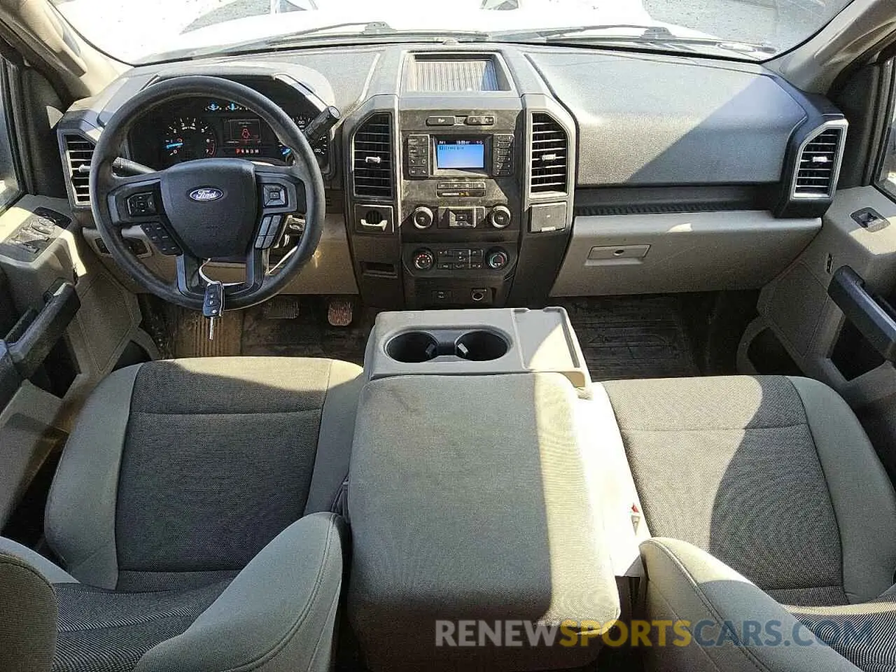 8 fotografías del automóvil dañado 1FTEX1CP3KKE83250 FORD F-150 2019