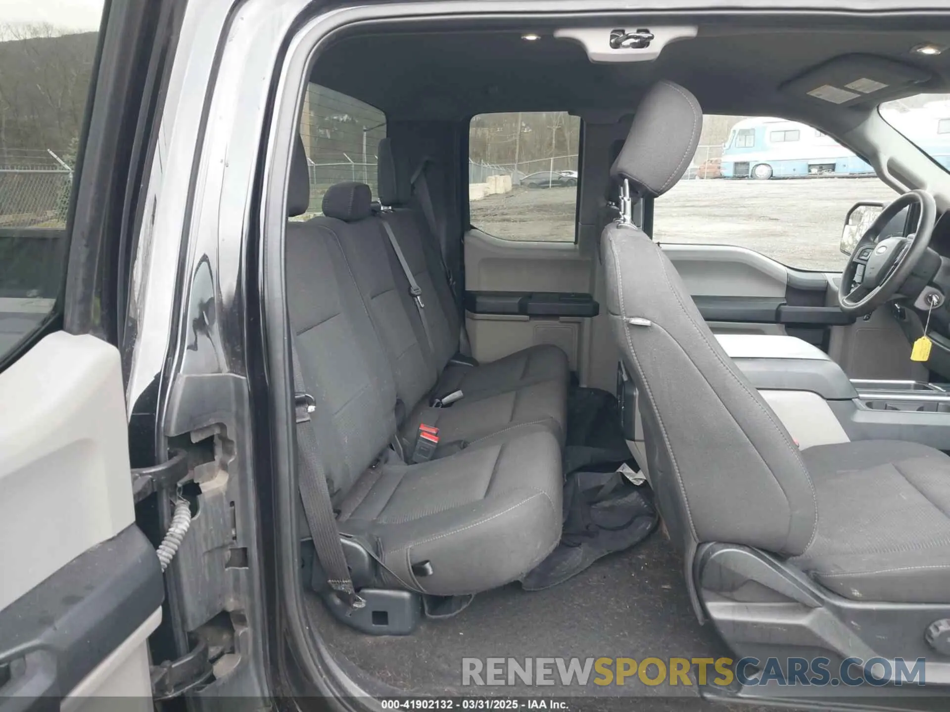 8 fotografías del automóvil dañado 1FTEX1EP0KKC57566 FORD F-150 2019