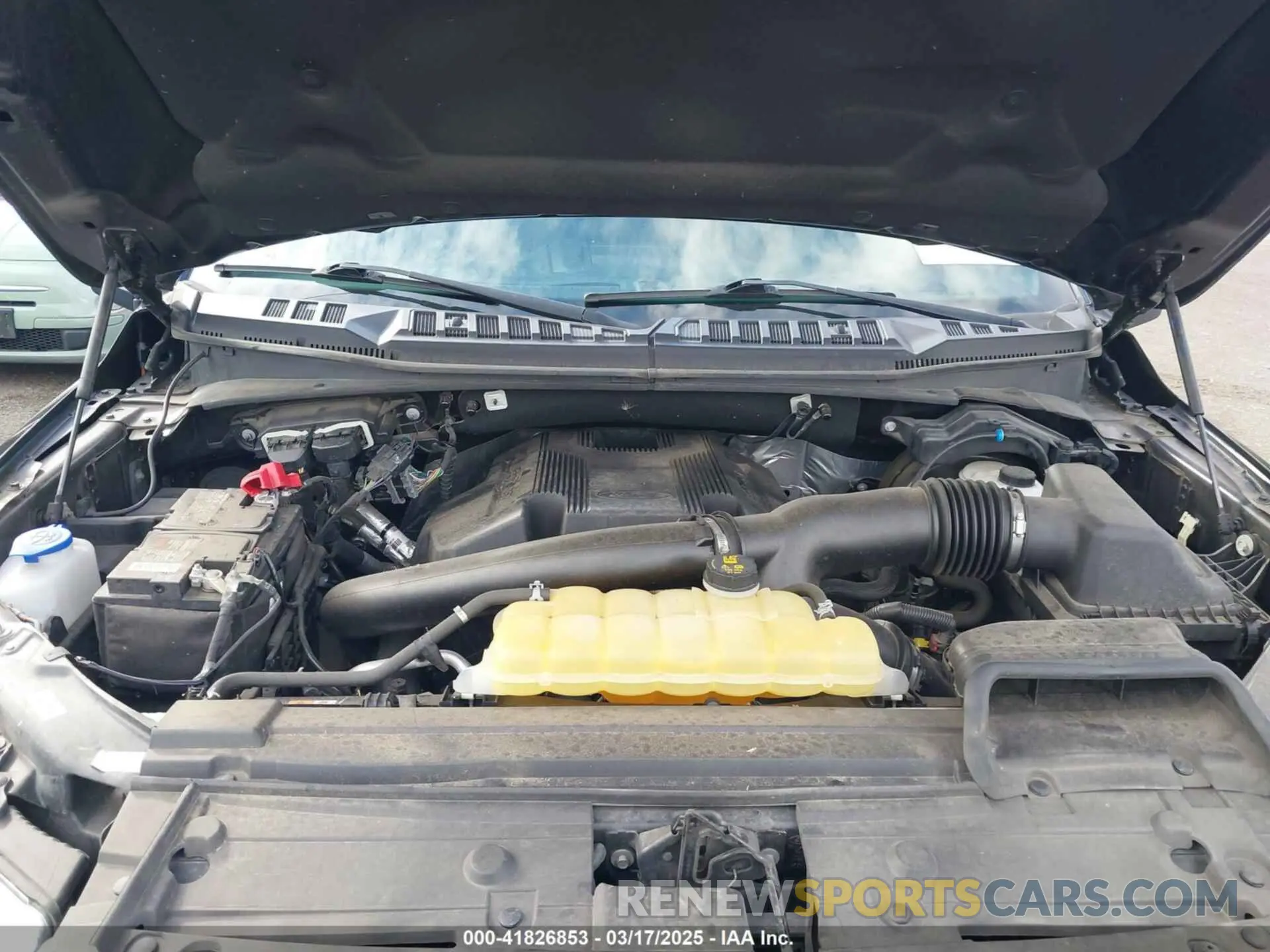 10 fotografías del automóvil dañado 1FTFW1E43KKD13822 FORD F-150 2019