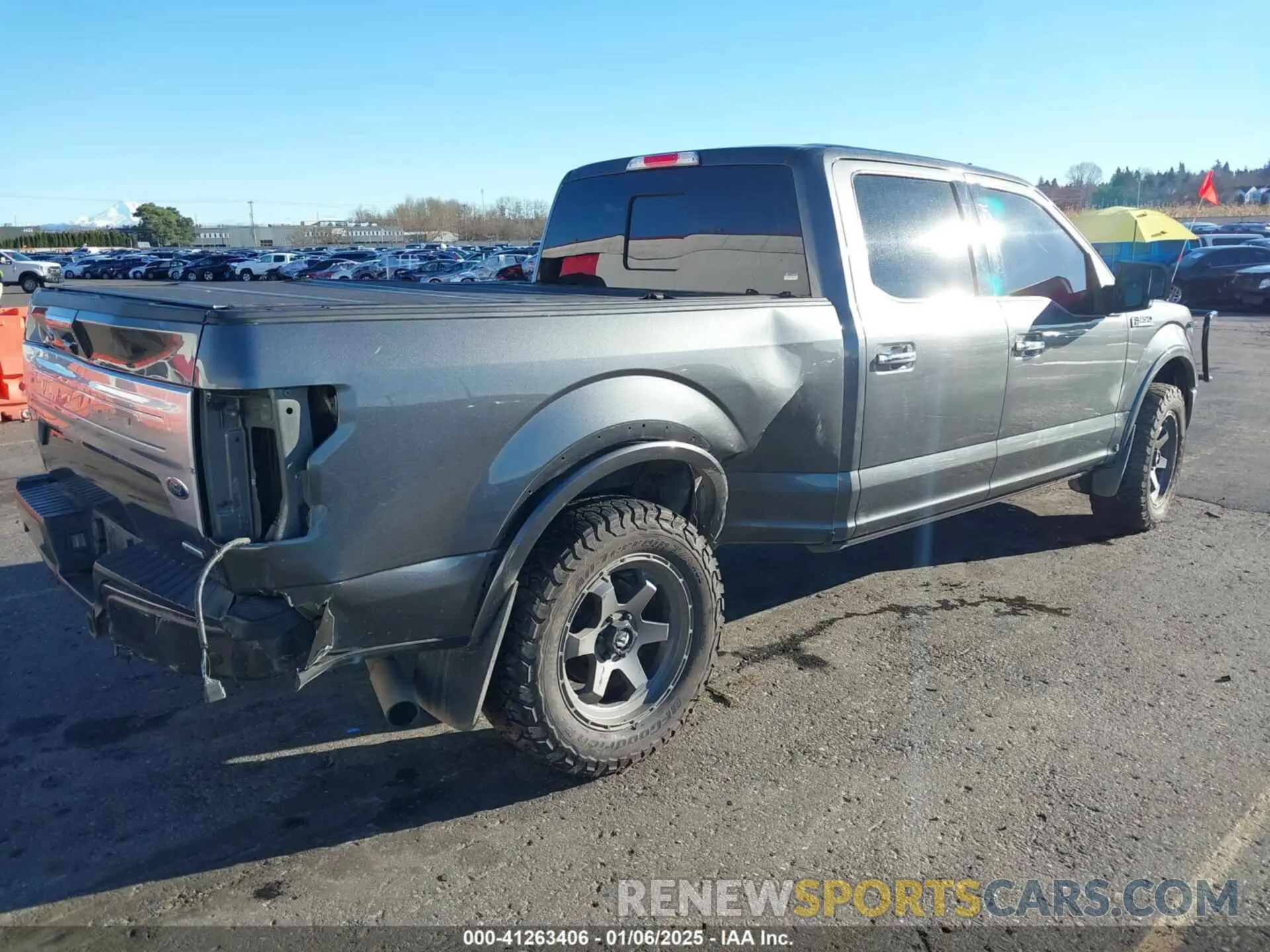 4 fotografías del automóvil dañado 1FTFW1E48KFA81422 FORD F-150 2019