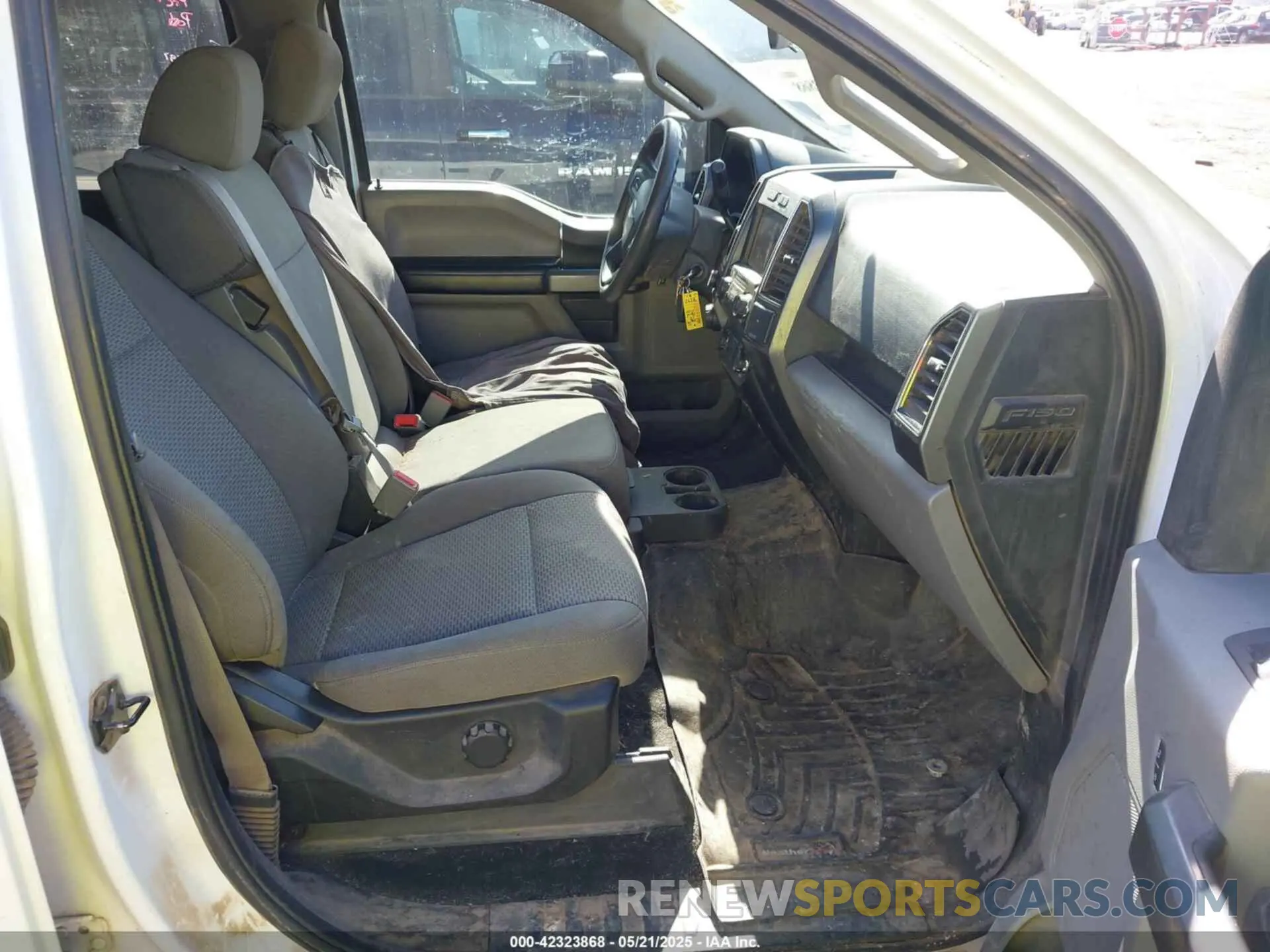 5 fotografías del automóvil dañado 1FTFW1E4XKKD39589 FORD F-150 2019