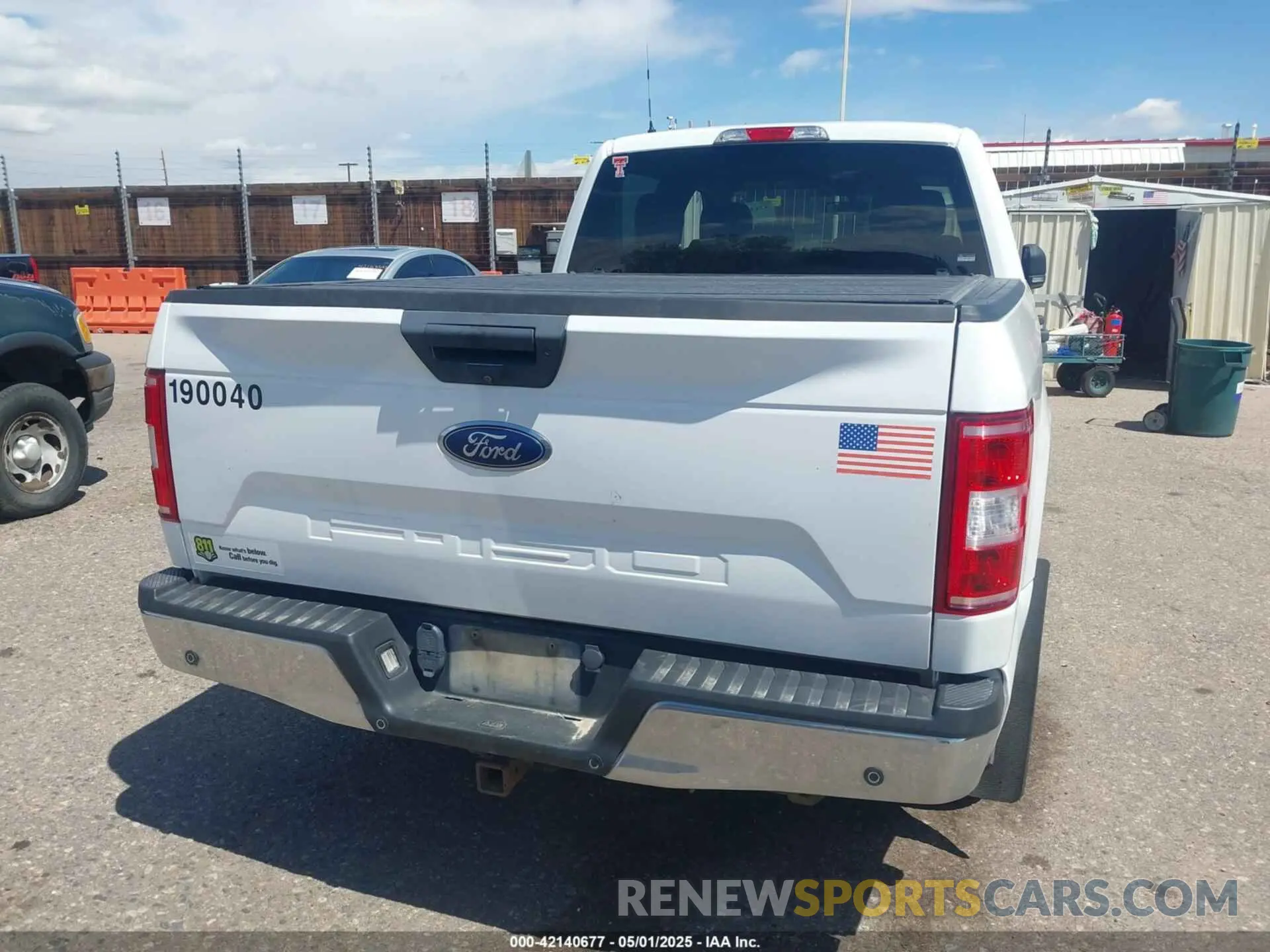 16 fotografías del automóvil dañado 1FTFW1E50KKC72073 FORD F-150 2019