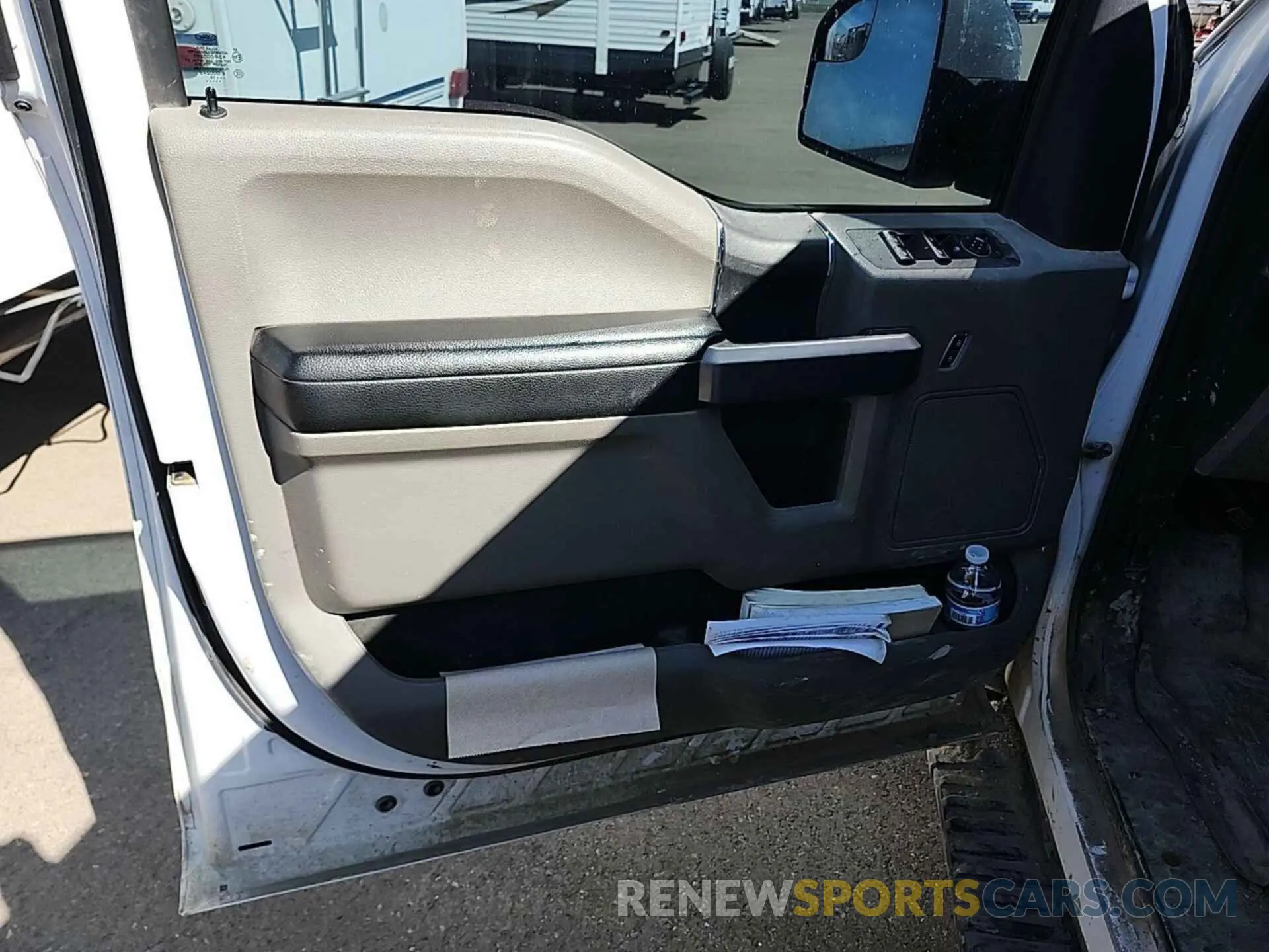 14 fotografías del automóvil dañado 1FTFW1E54KKD56851 FORD F-150 2019
