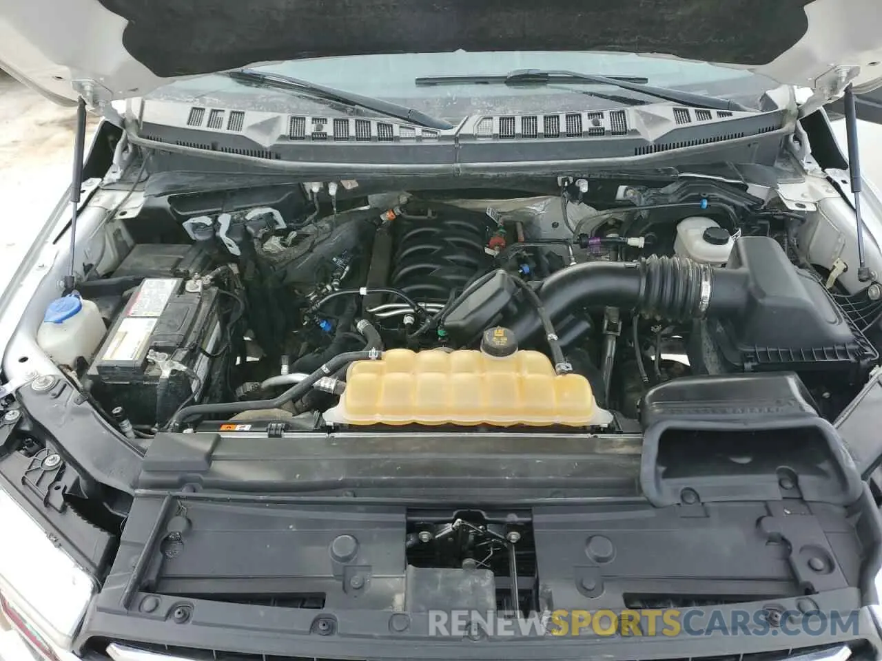 11 fotografías del automóvil dañado 1FTFW1E58KFB51302 FORD F-150 2019