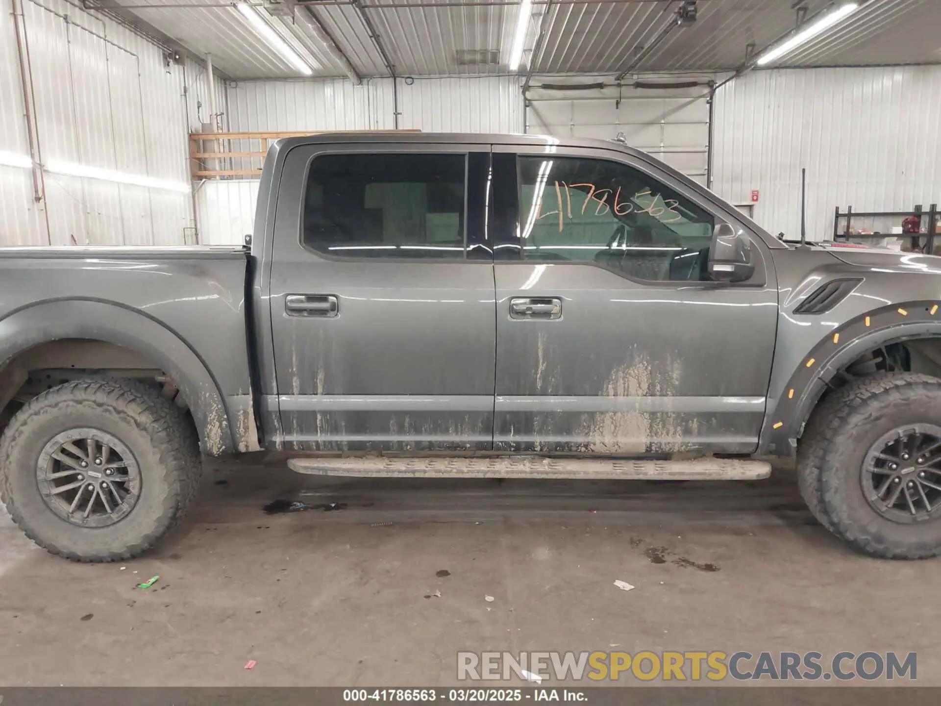 14 fotografías del automóvil dañado 1FTFW1RG0KFC64964 FORD F-150 2019
