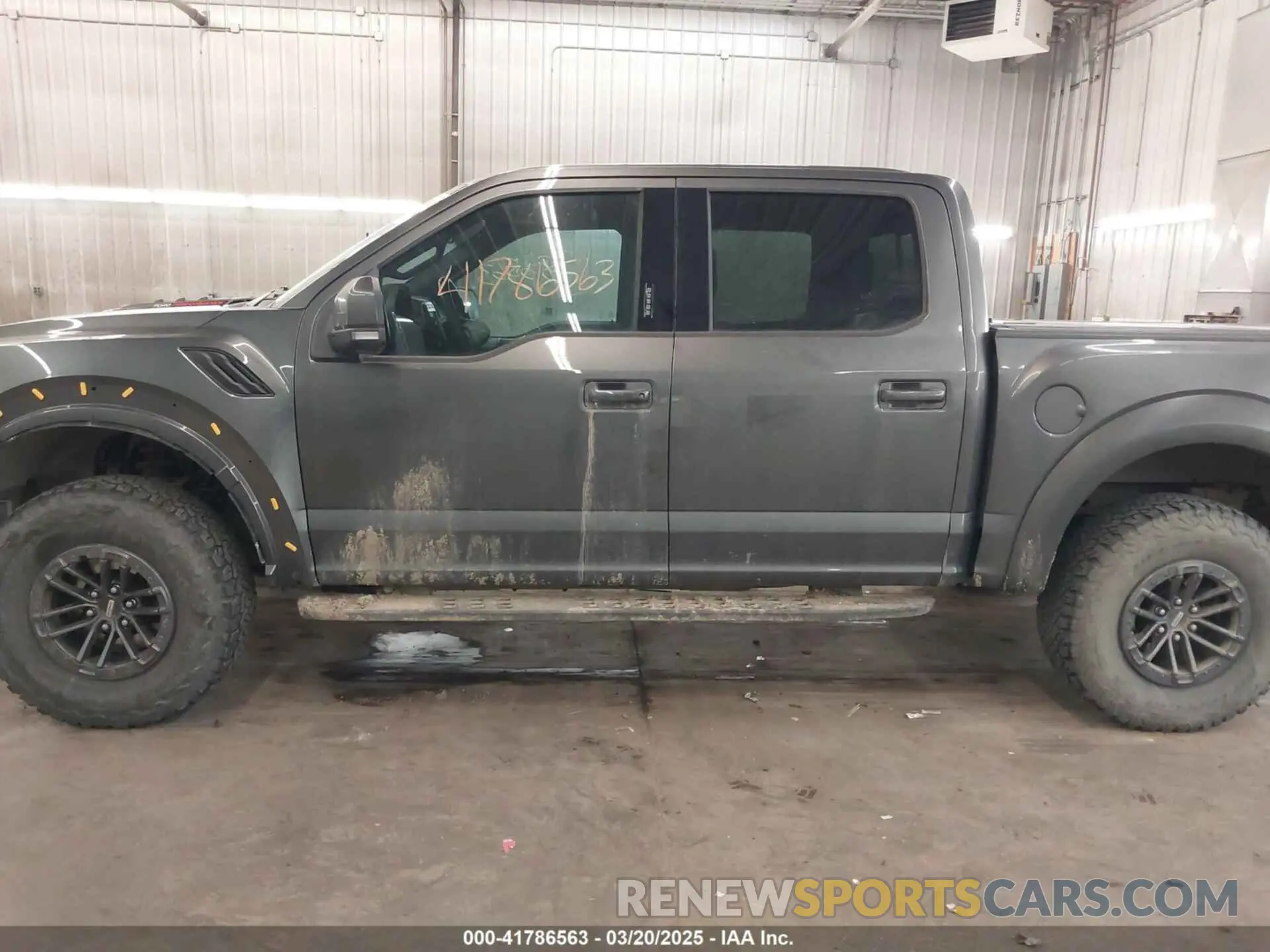 15 fotografías del automóvil dañado 1FTFW1RG0KFC64964 FORD F-150 2019
