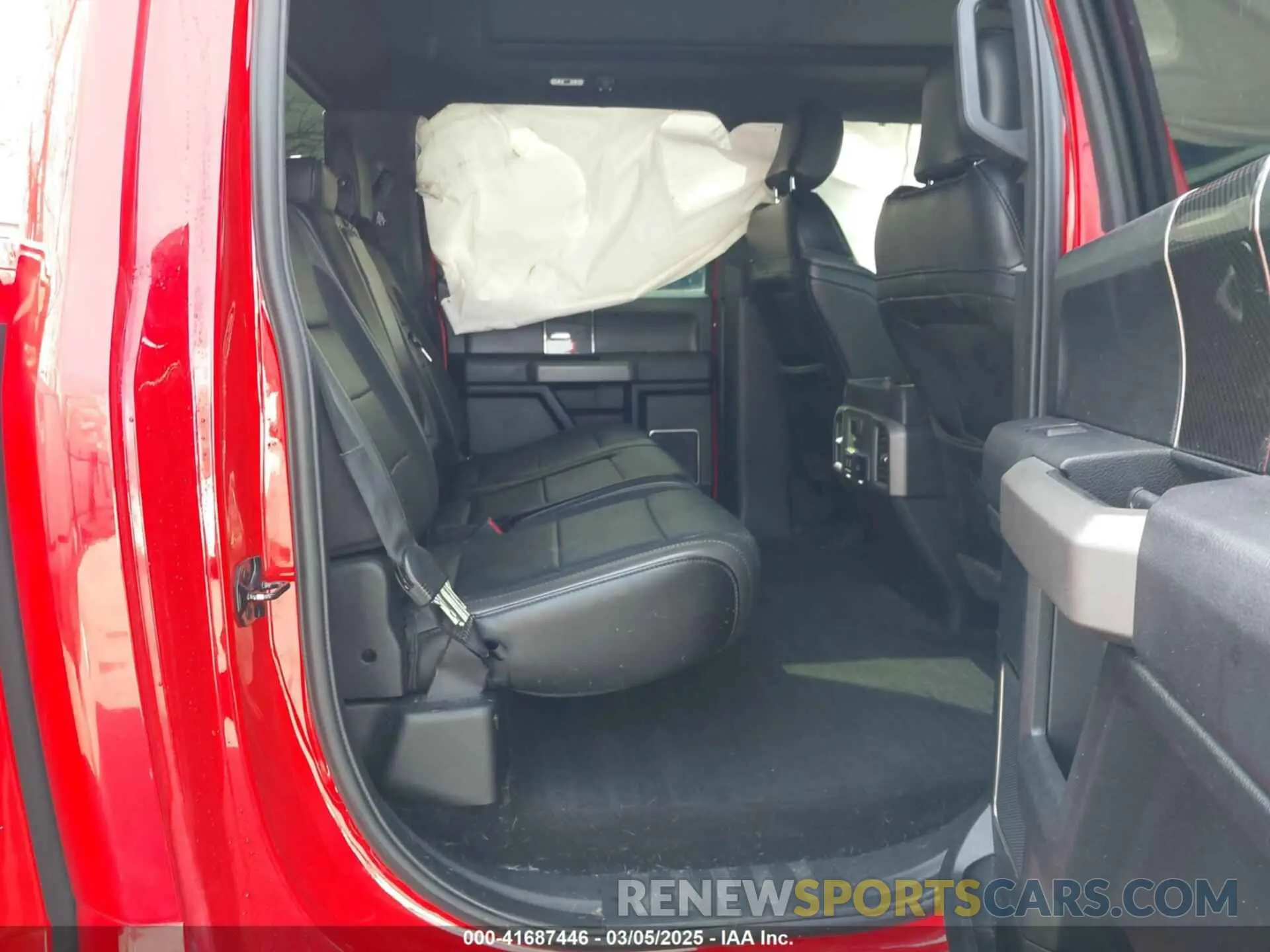 8 fotografías del automóvil dañado 1FTFW1RG2KFC87386 FORD F-150 2019