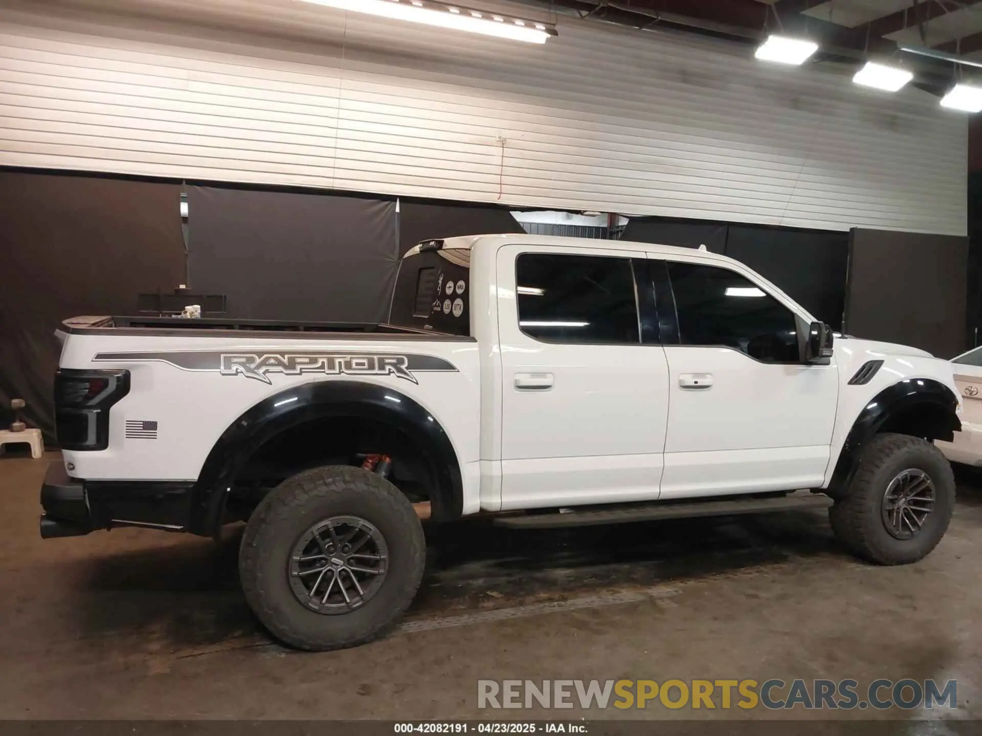 14 fotografías del automóvil dañado 1FTFW1RG3KFC98445 FORD F-150 2019