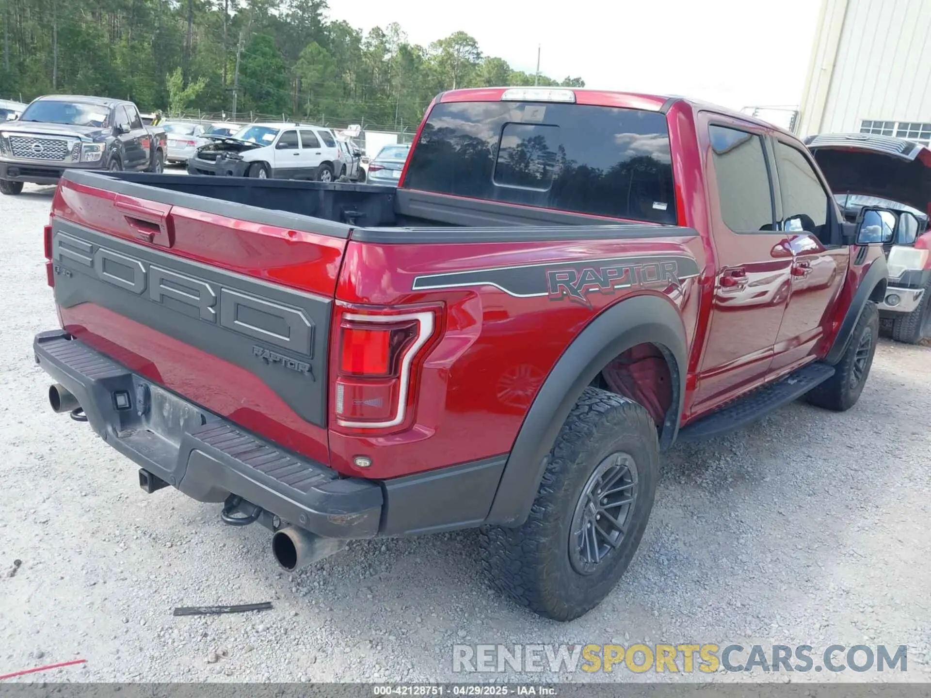 4 fotografías del automóvil dañado 1FTFW1RG4KFD16709 FORD F-150 2019