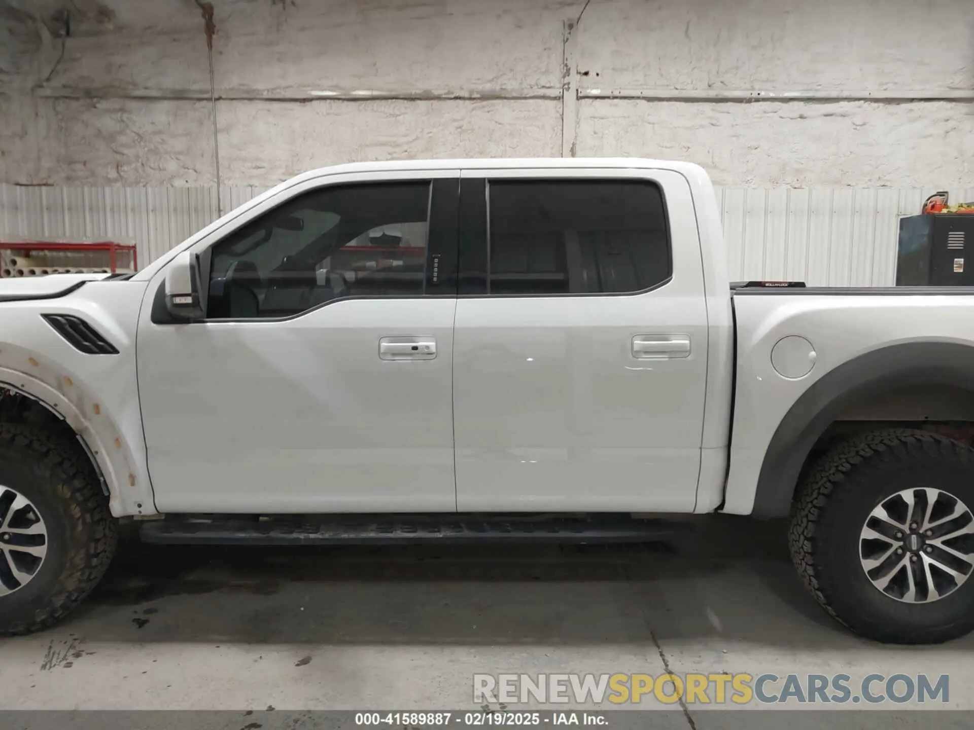 14 fotografías del automóvil dañado 1FTFW1RGXKFD18013 FORD F-150 2019