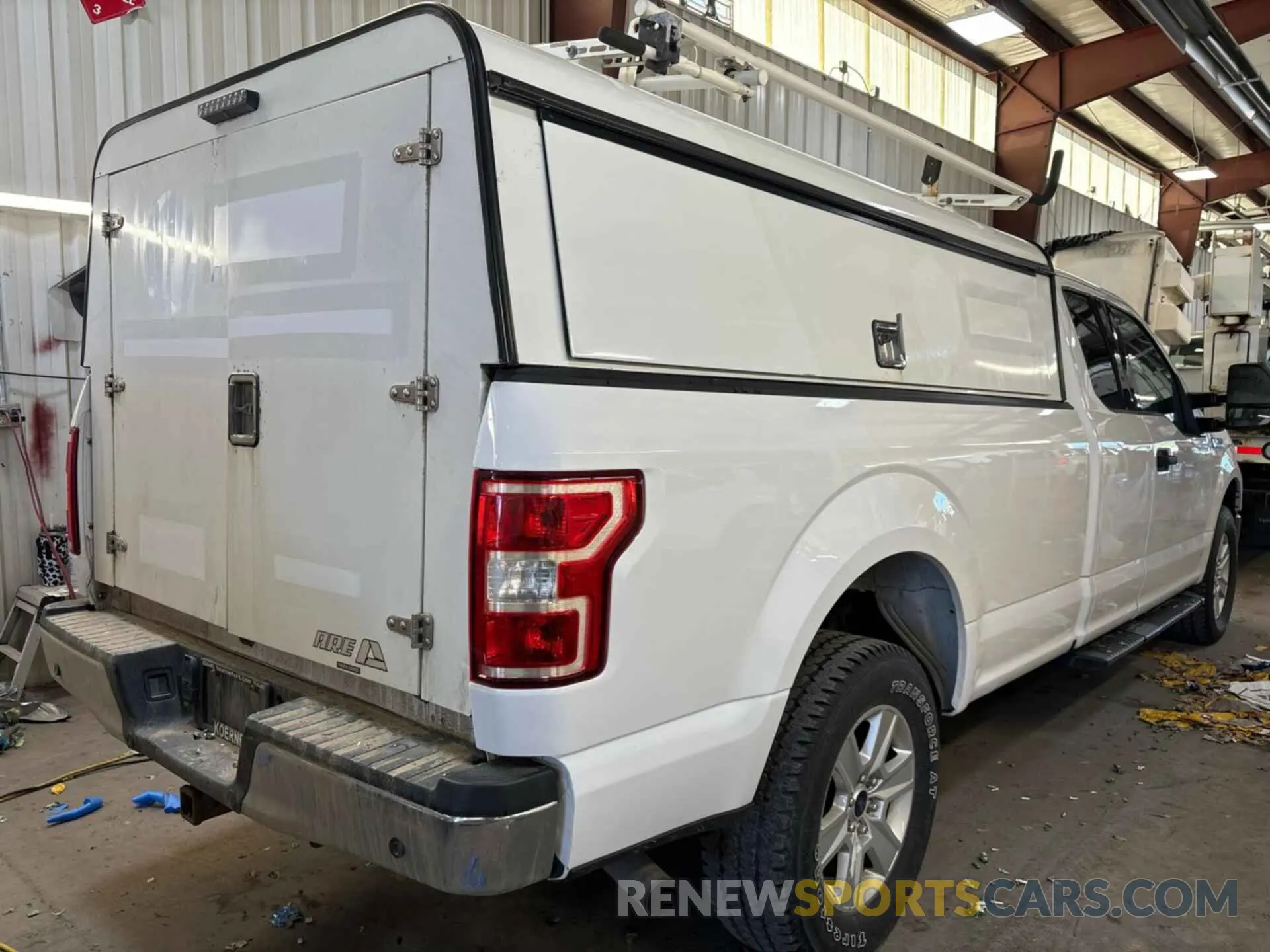 3 fotografías del automóvil dañado 1FTFX1E43KKE41443 FORD F-150 2019